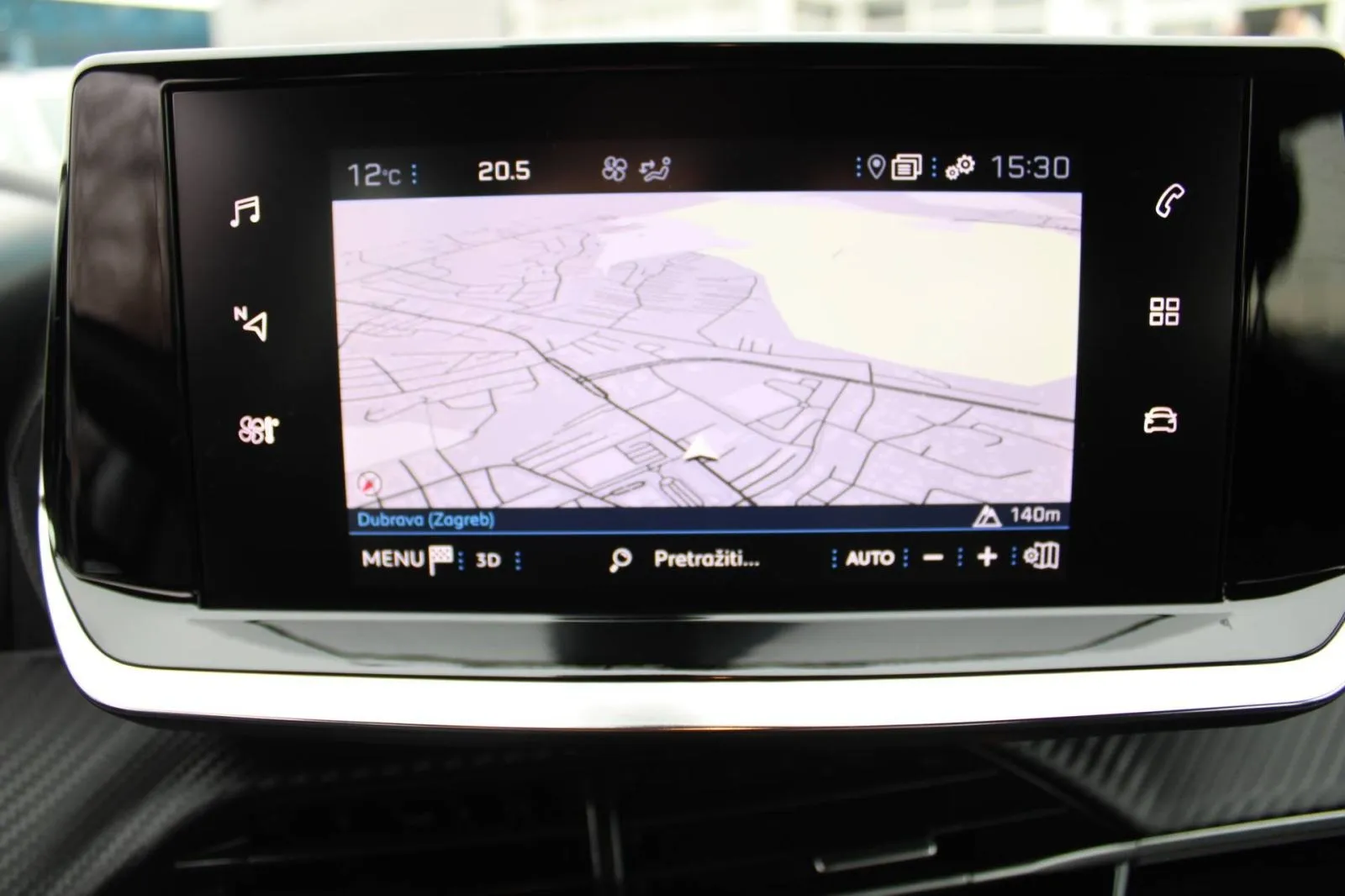 peugeot 2008 1.2 puretech automatik *led, navigacija* - slika 16