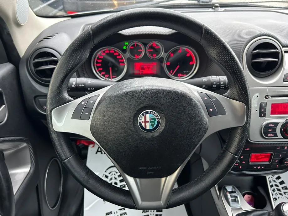 alfa romeo mito 1,6 jtdm - 100.000km - servis - garancija - reg 1 god! - slika 15