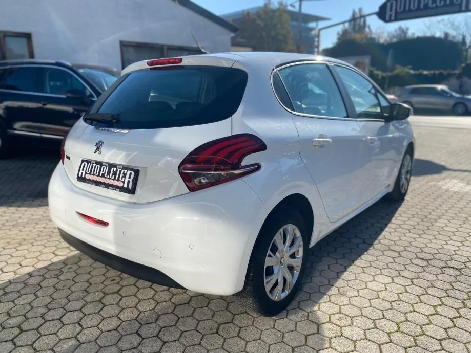 peugeot 208 1,2 affaire 4xgarancije - slika 6