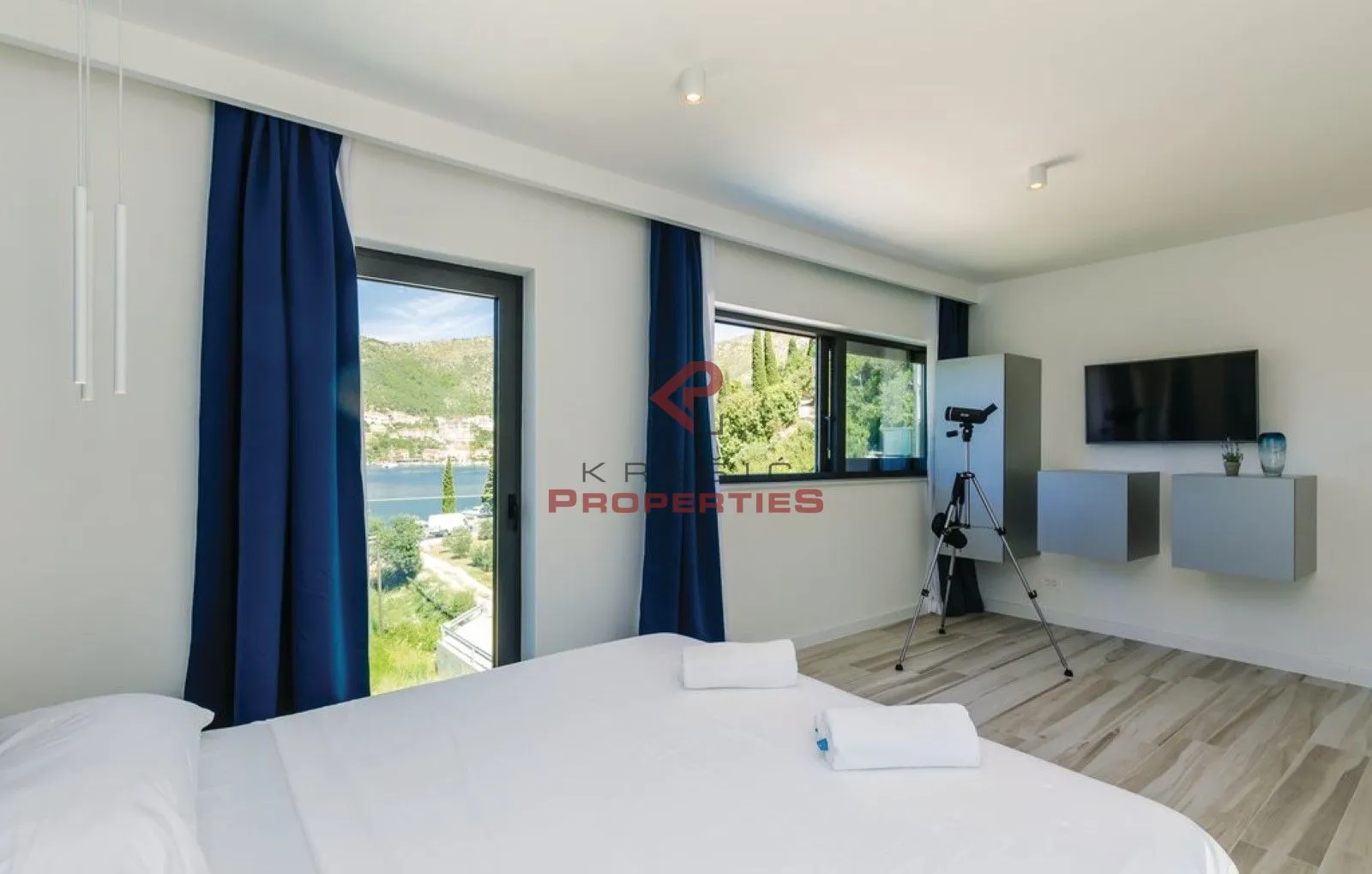 vila s bazenom u zatonu - slika 18