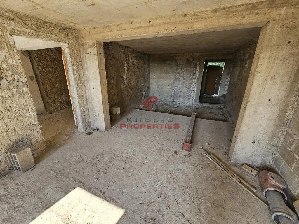 kuća prodaja mlini 350 m2 - slika 7