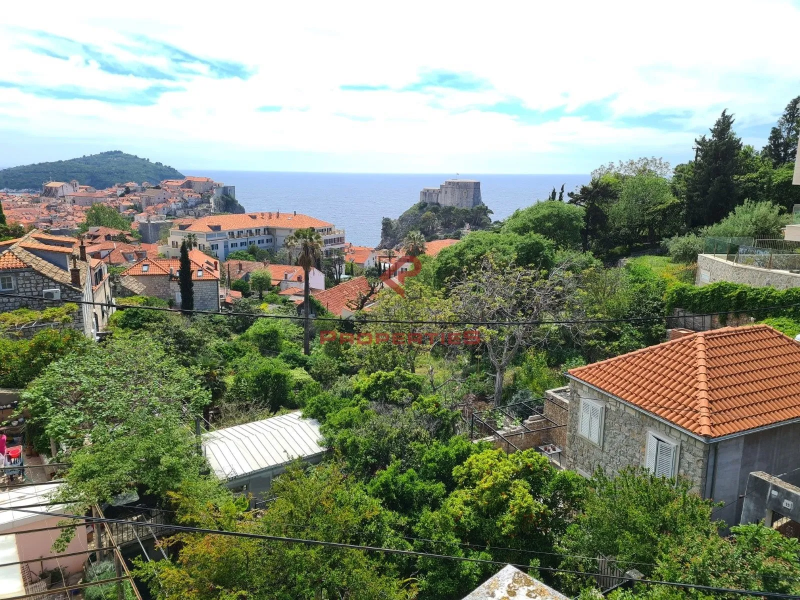 Stan s pravom nadogradnje na odličnoj lokaciji - Dubrovnik