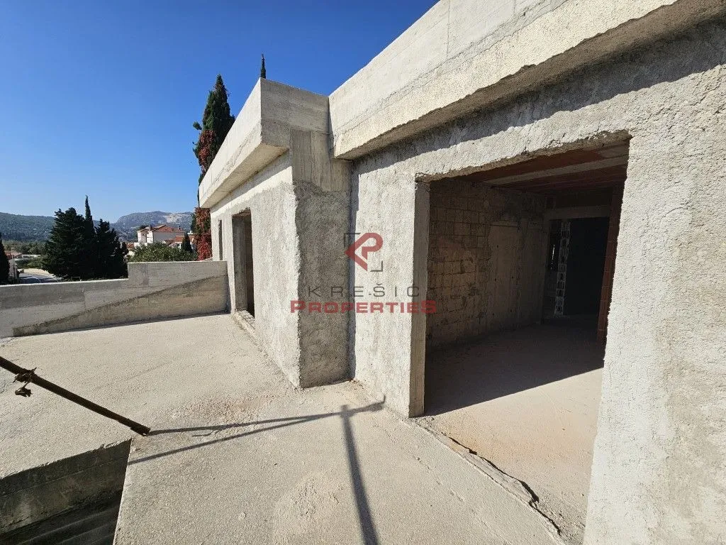 kuća prodaja mlini 350 m2 - slika 16