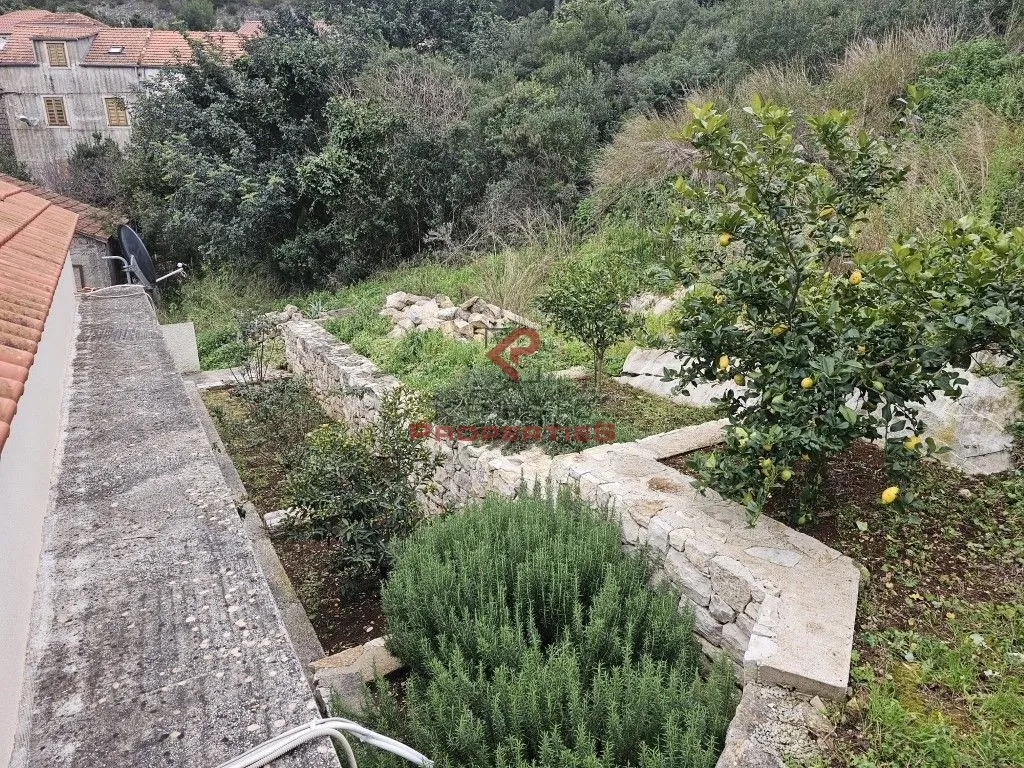 prelijepa kuća s pogledom, sobra - slika 16