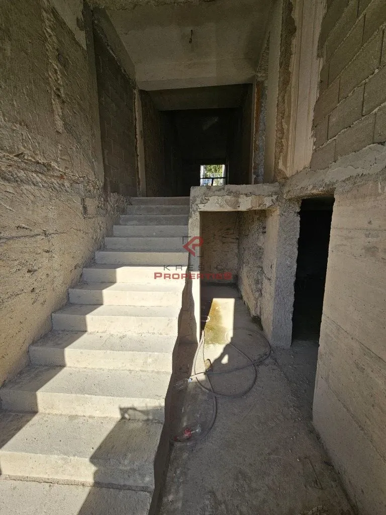 kuća prodaja mlini 350 m2 - slika 2