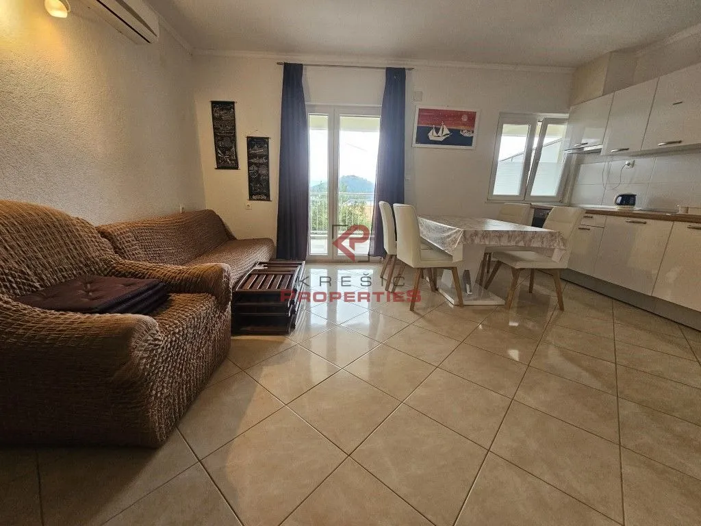 prelijepa kuća s pogledom, sobra - slika 11