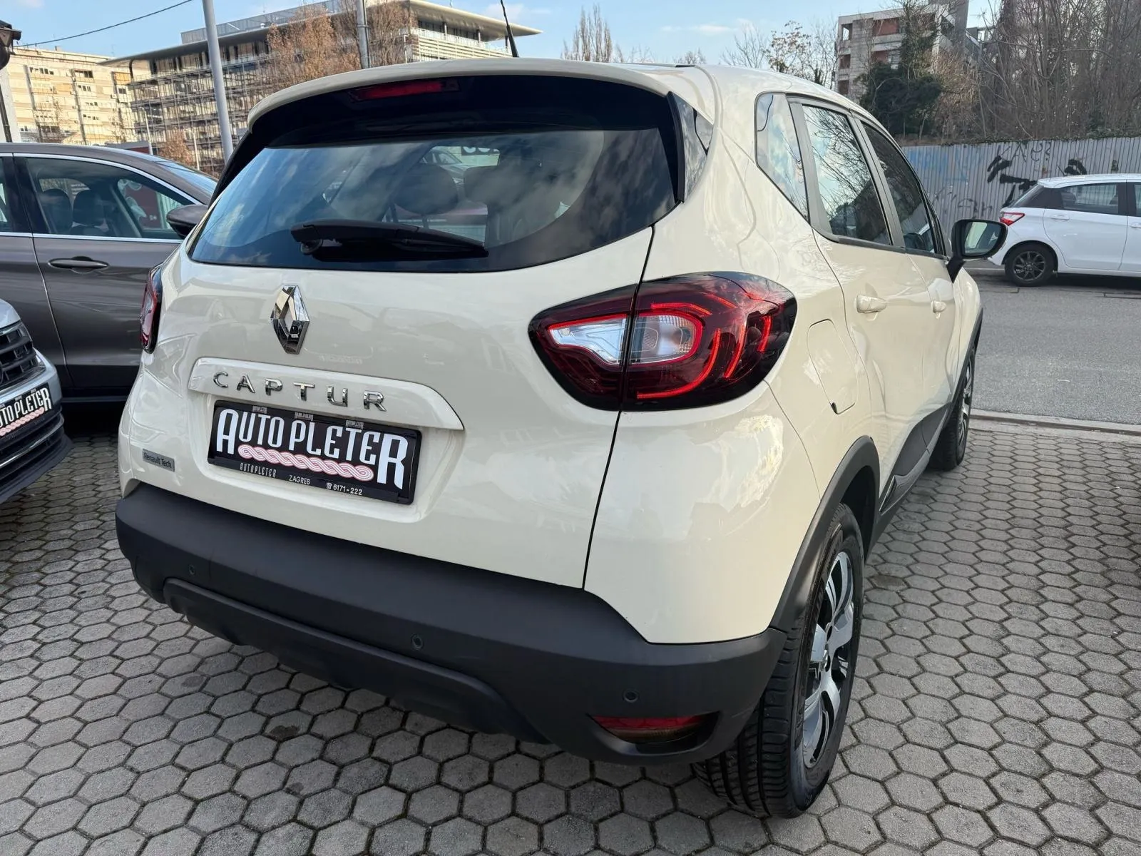 renault captur 0.9 tce, navi, klima, 4x garancija!!! - slika 7