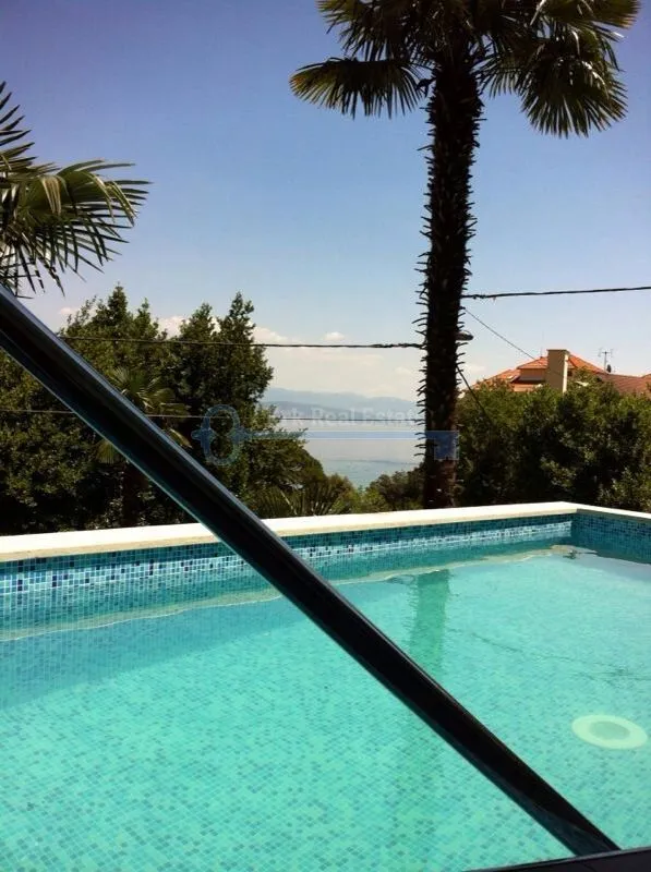 opatija - samostojeća villa s bazenom - slika 27