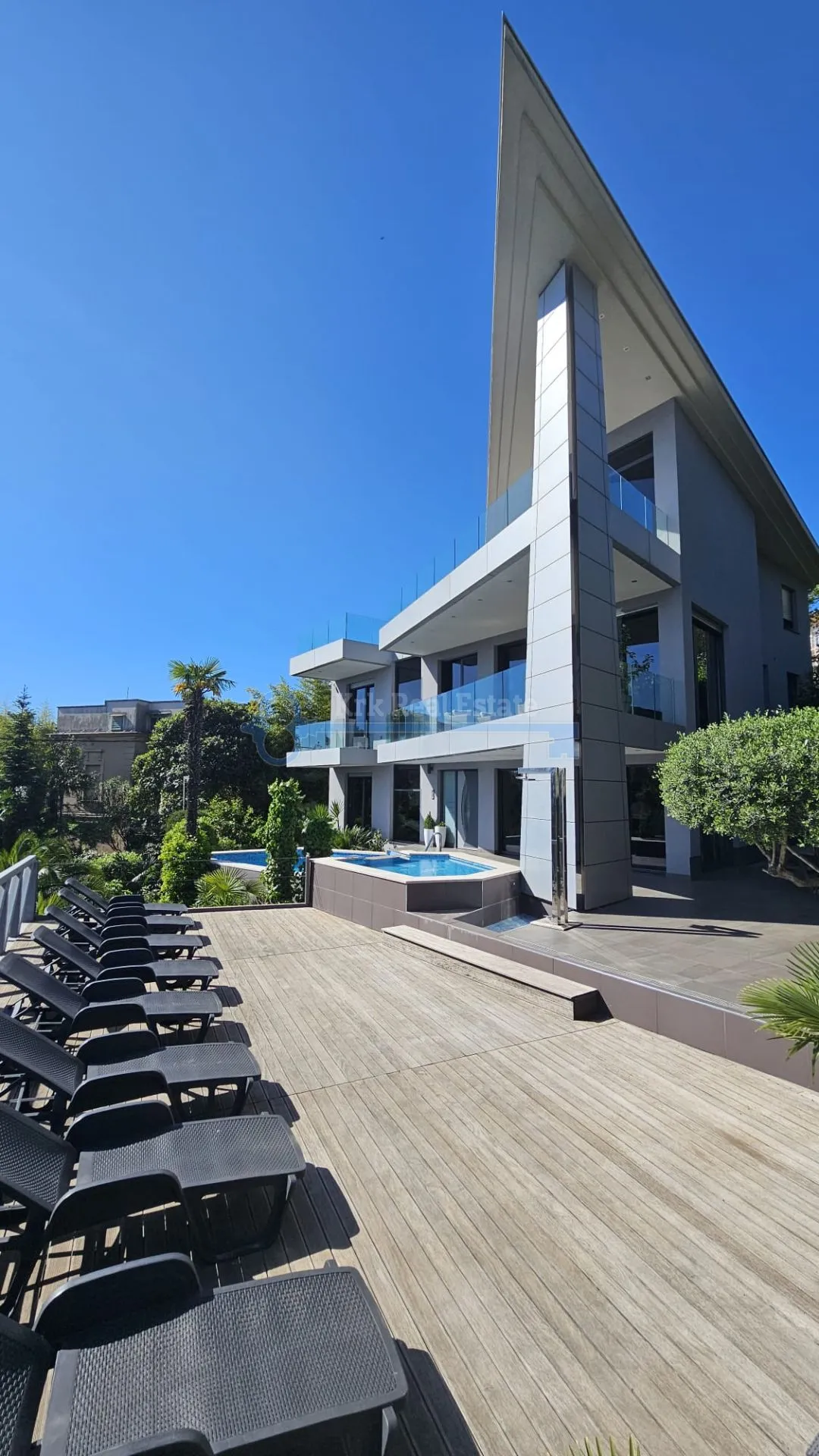 opatija - samostojeća villa s bazenom - slika 32