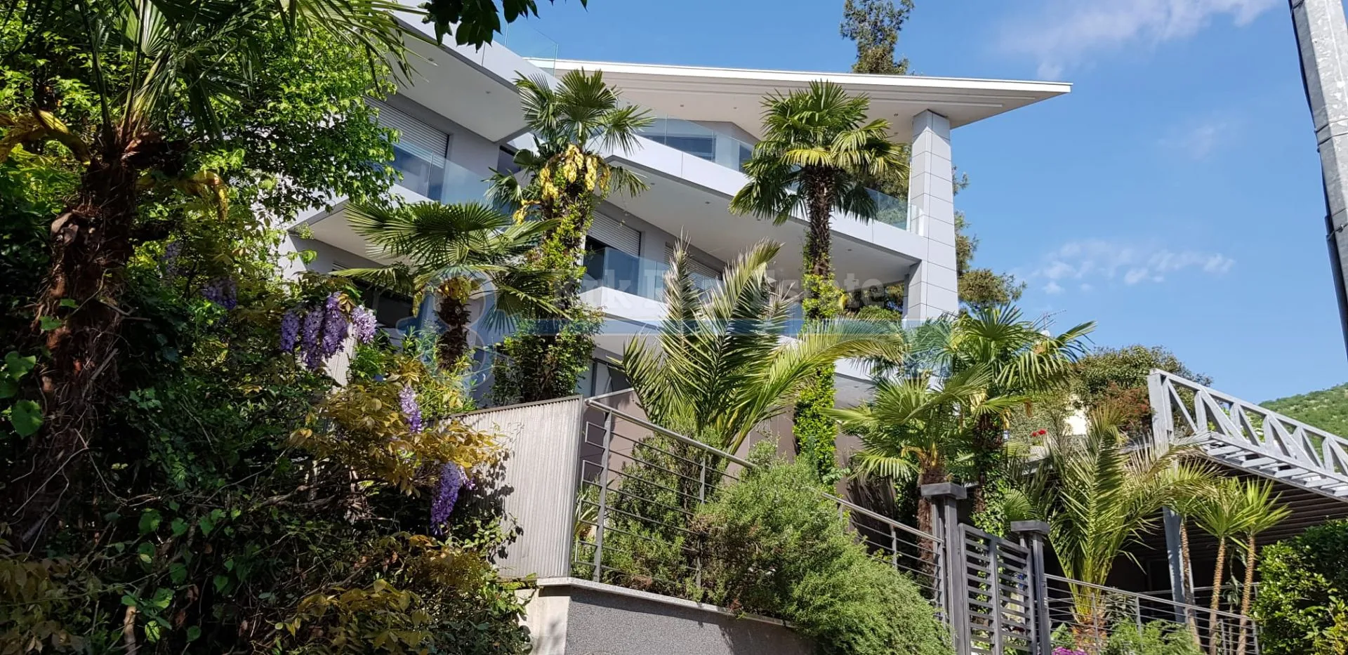 opatija - samostojeća villa s bazenom - slika 19