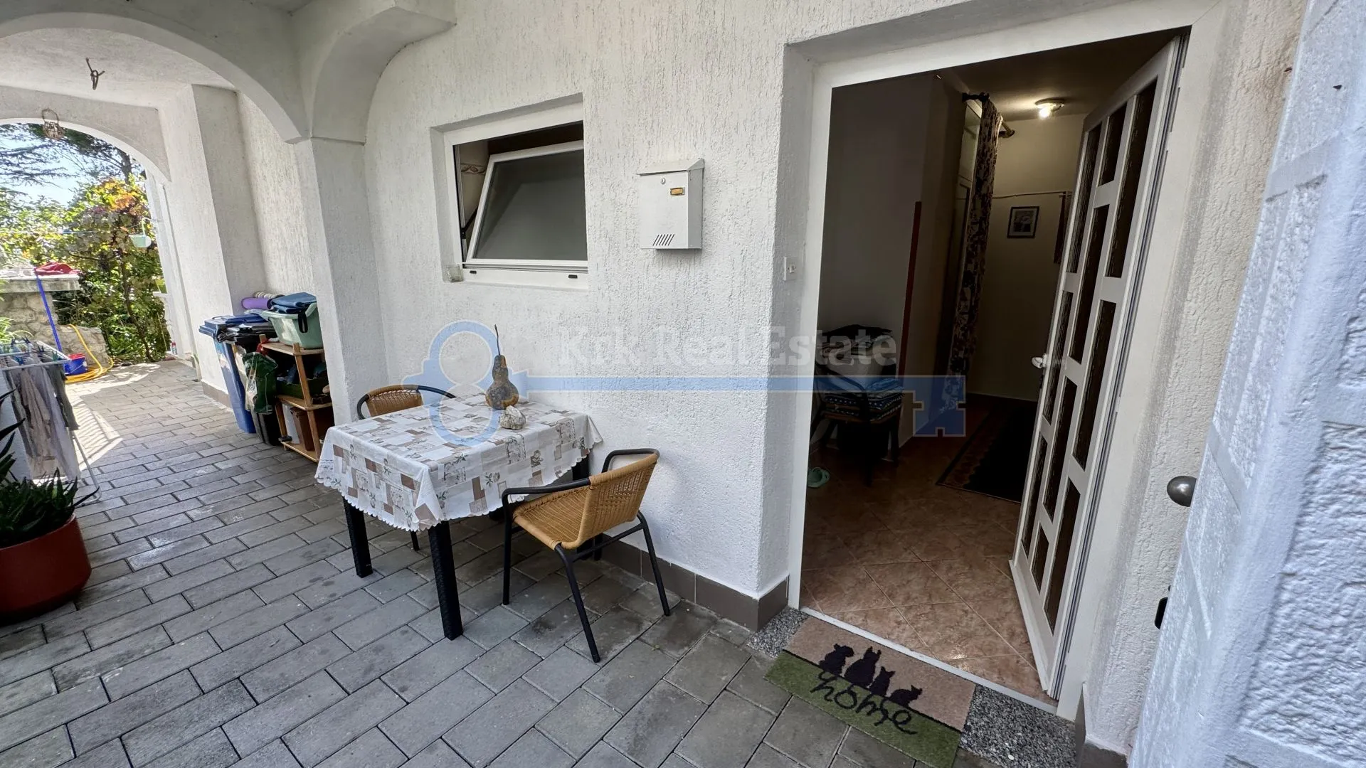 krk - kuća sa tri stambene jedinice blizu centra - slika 4