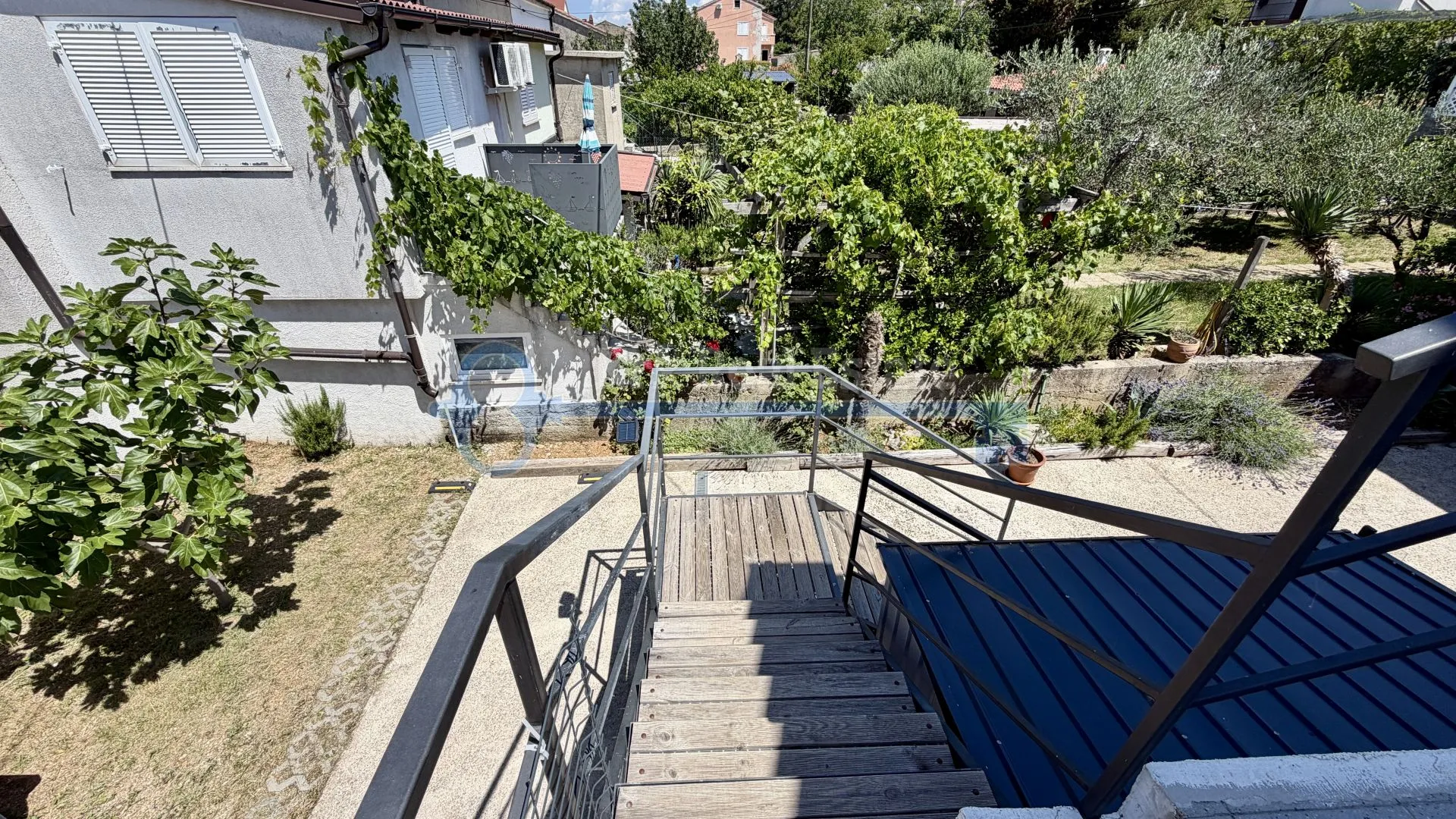 punat - apartman na 1. katu sa okućnicom - slika 17