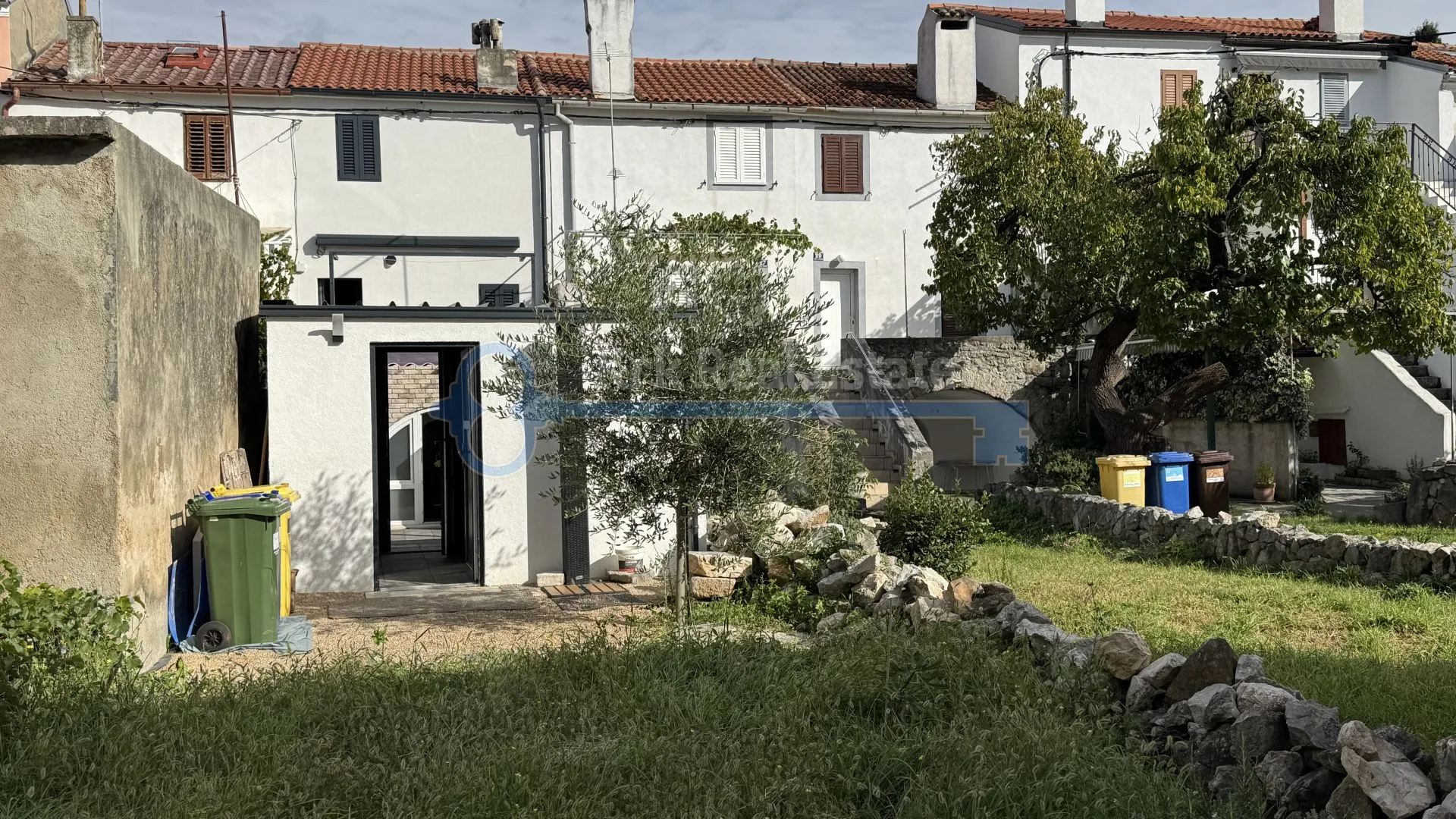 punat - renovirana kamena kuća sa dvije stambene jedinice u centru - slika 16