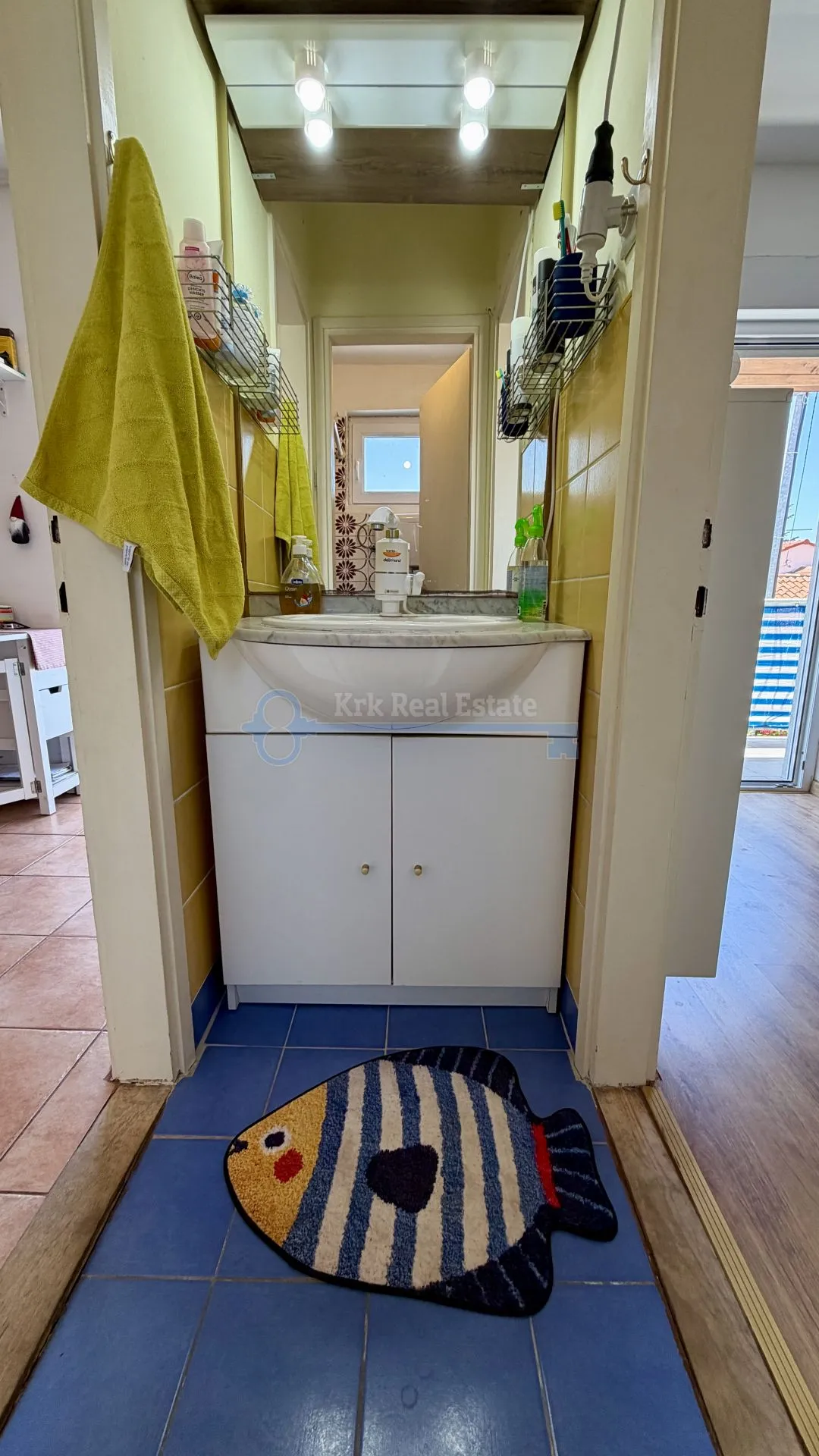 punat - apartman na 1. katu sa okućnicom - slika 9