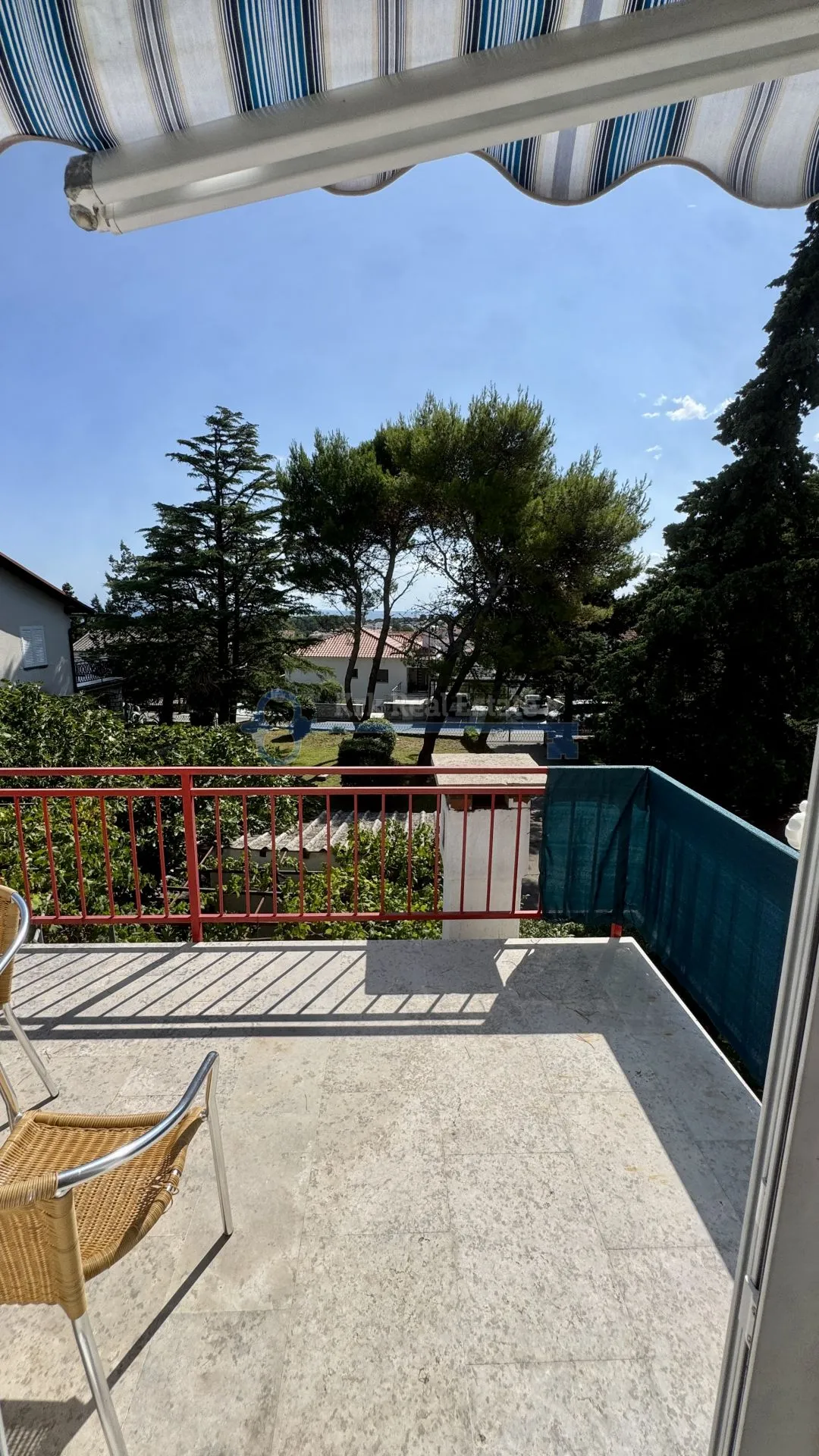 krk - kuća sa tri stambene jedinice blizu centra - slika 38