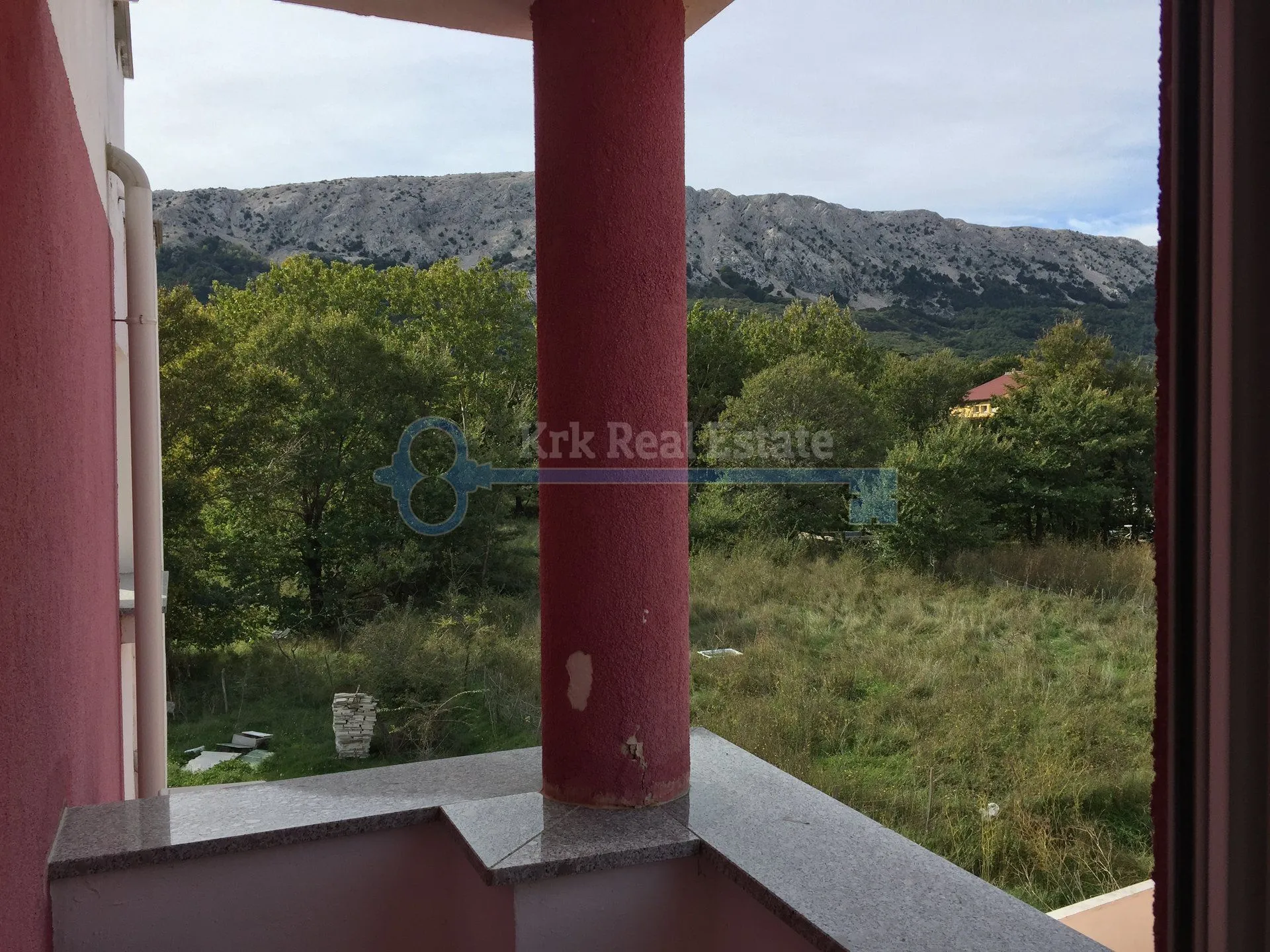 baška - dvoetažni apartman u villi blizu plaže - slika 13