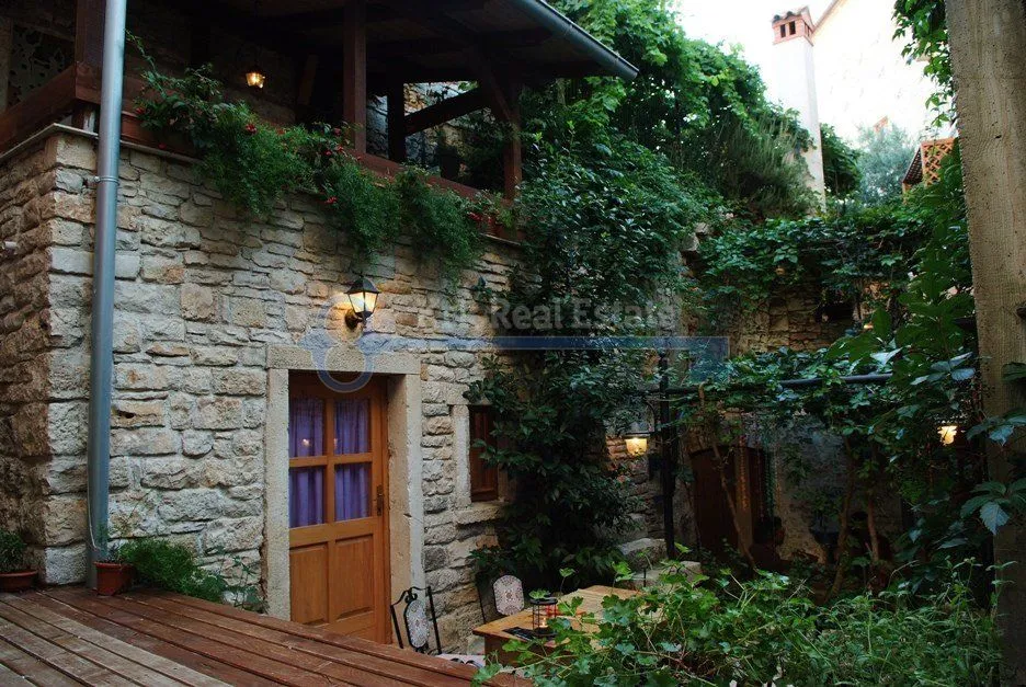 bale - ugostiteljski objekt konoba i 5 apartmana - slika 3