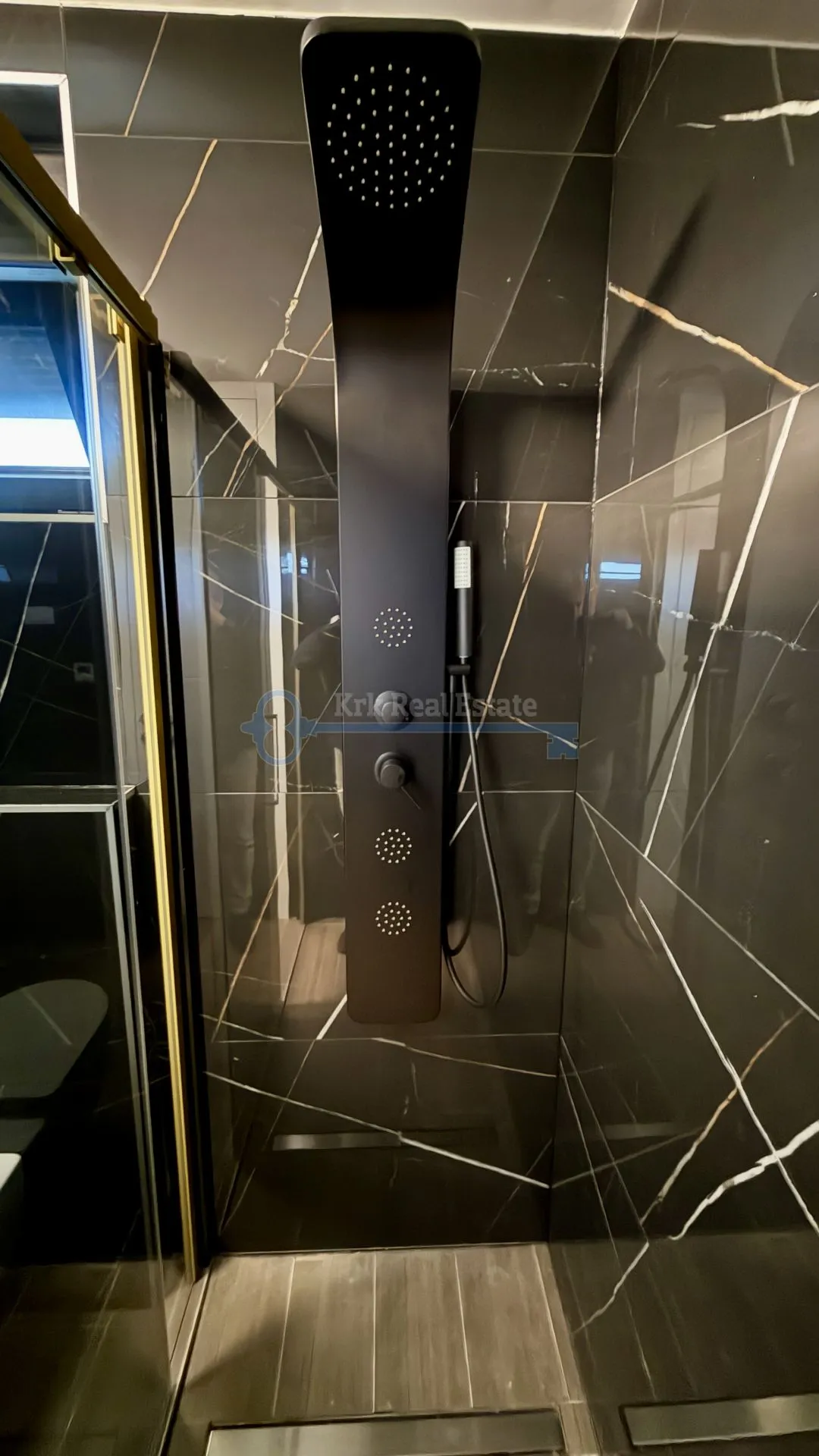 krk - dvoetažni apartman sa krovnom terasom - slika 15