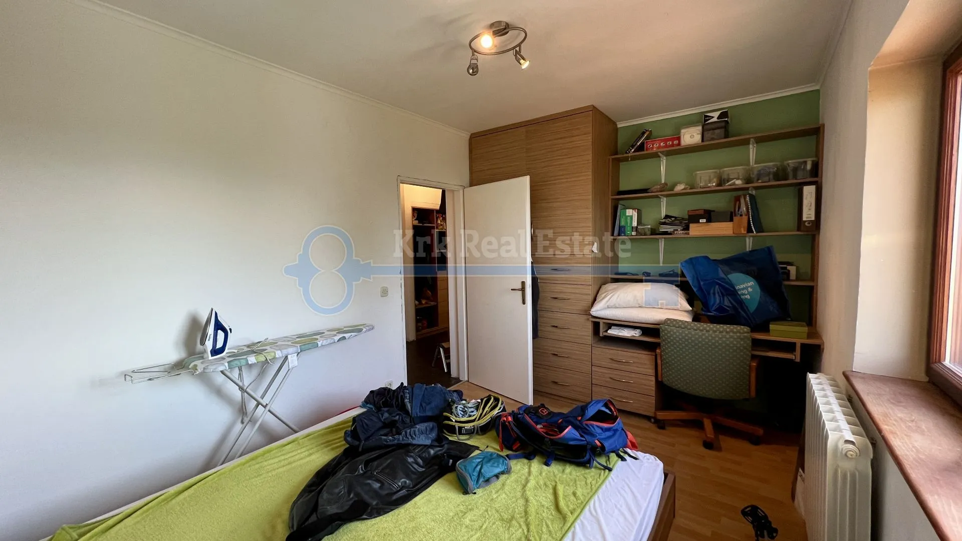 njivice - kuća sa tri apartmana i velikom okućnicom - slika 13