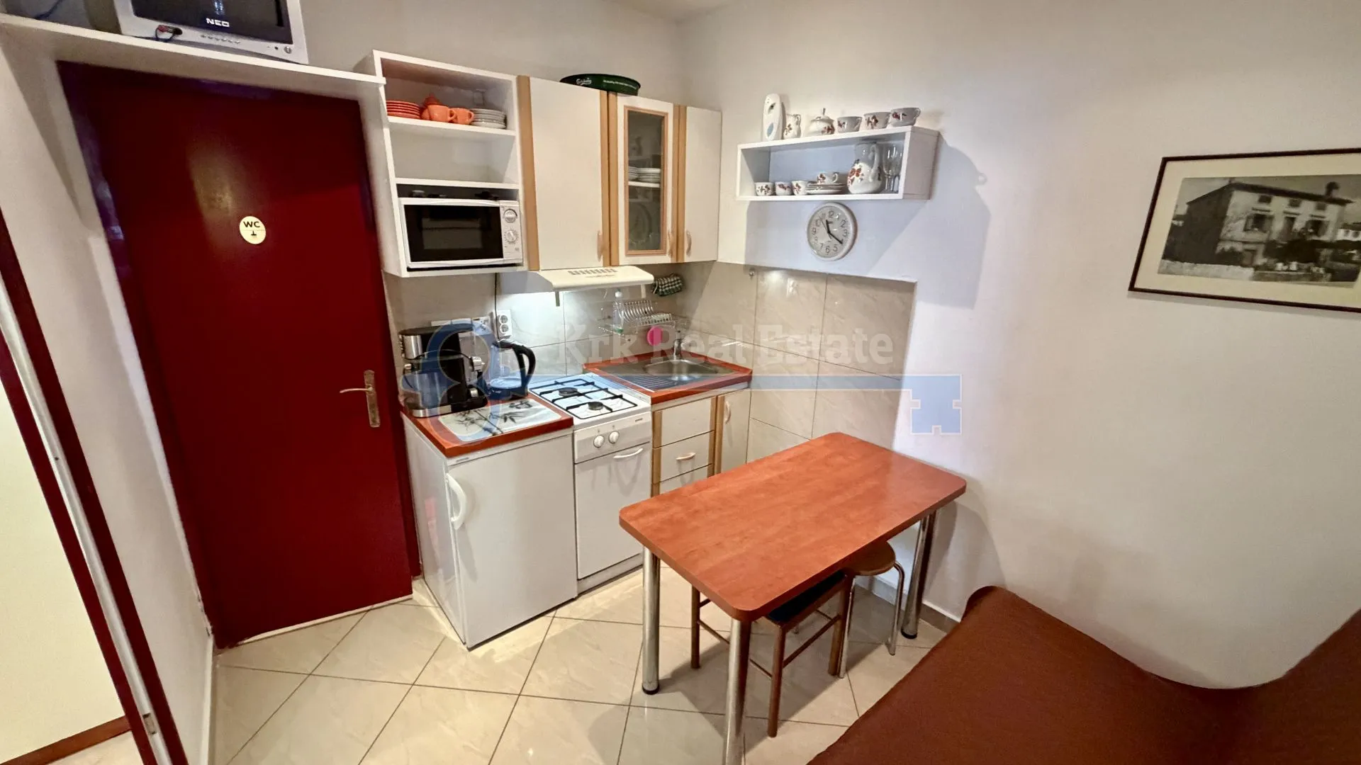 punat-kamena apartmanska kuća sa 6 apartmana - slika 14