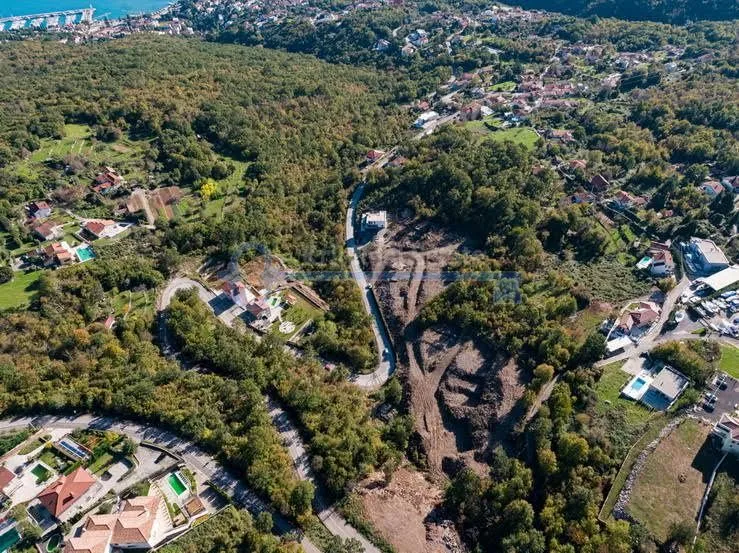 opatija - veliko građevinsko zemljište sa započetom gradnjom - slika 2