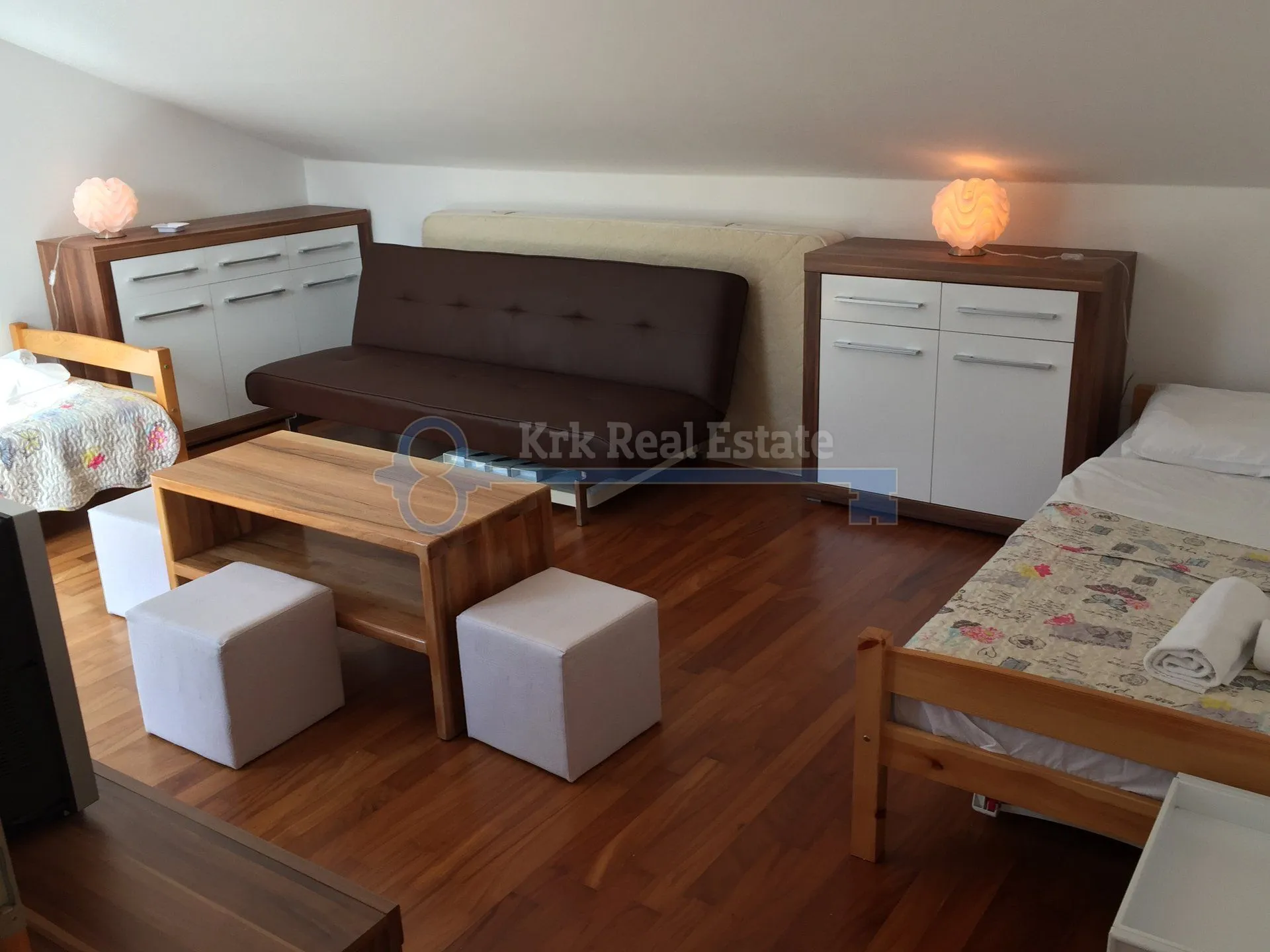baška - dvoetažni apartman u villi blizu plaže - slika 26