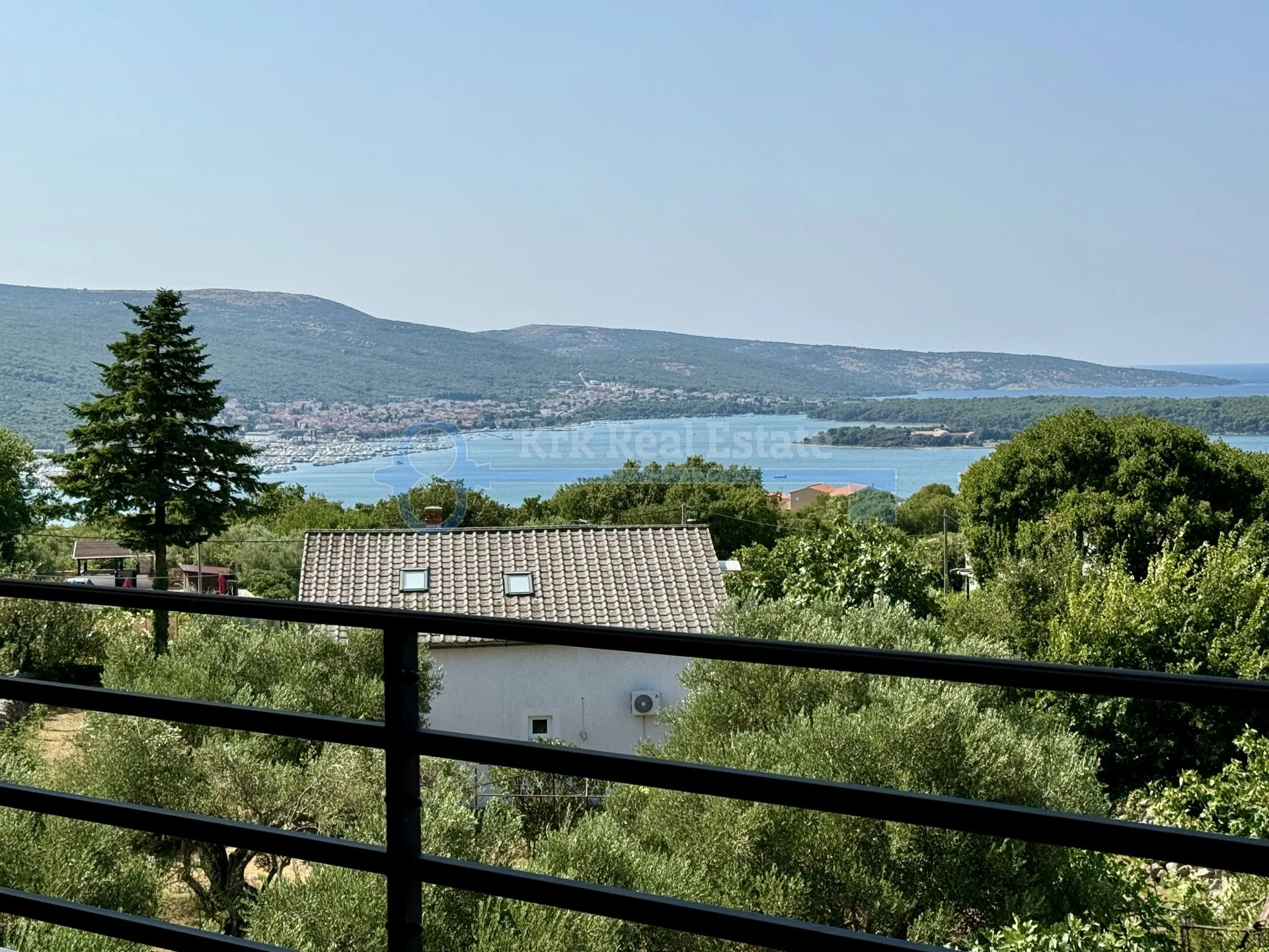 kornić - samostojeća kuća sa pogledom na more i bazenom - slika 29