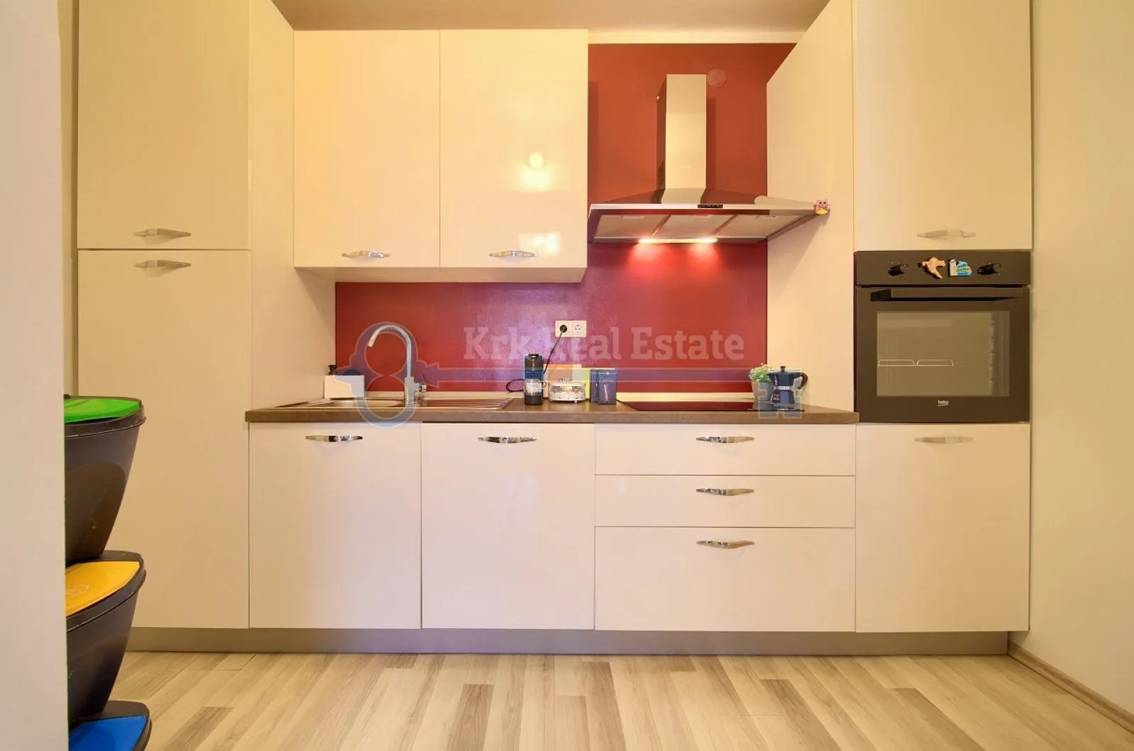 krk-apartman u prizemlju za najam s okućnicom - slika 4