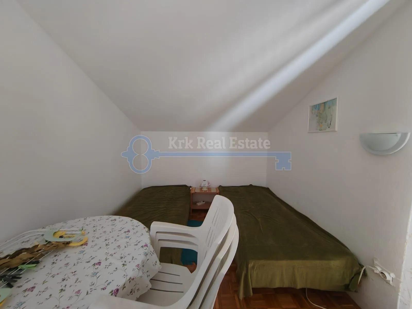 njivice-kuća sa uređenom okućnicom - slika 12