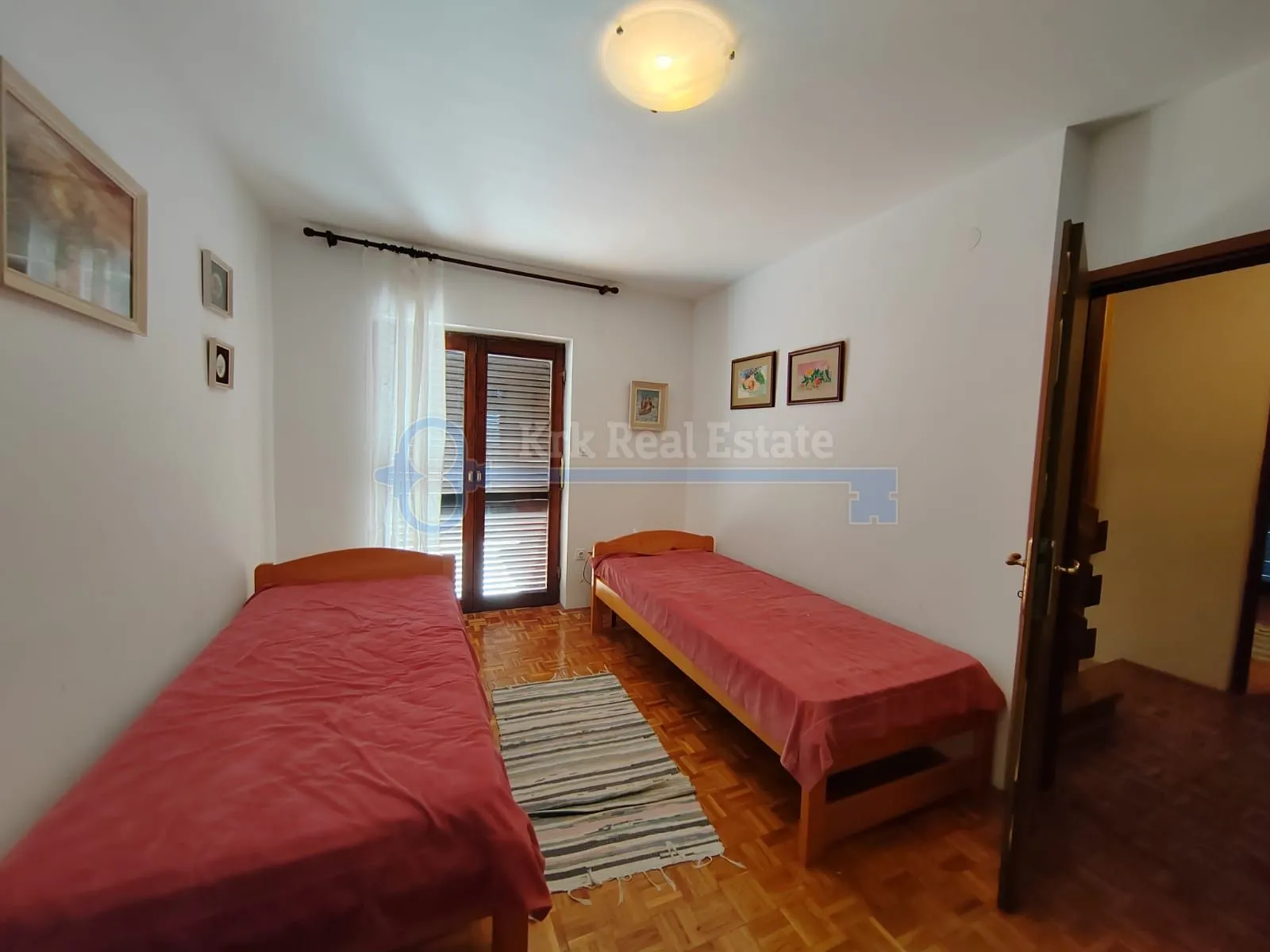 njivice-kuća sa uređenom okućnicom - slika 16