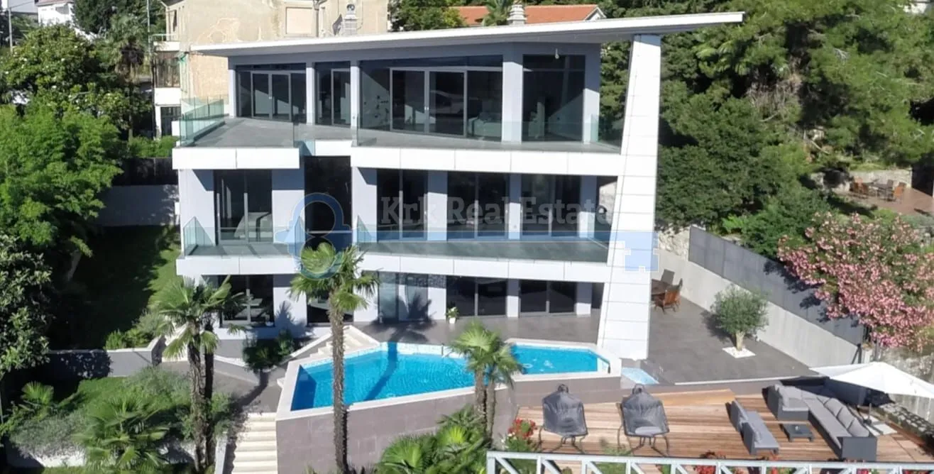 opatija - samostojeća villa s bazenom - slika 29