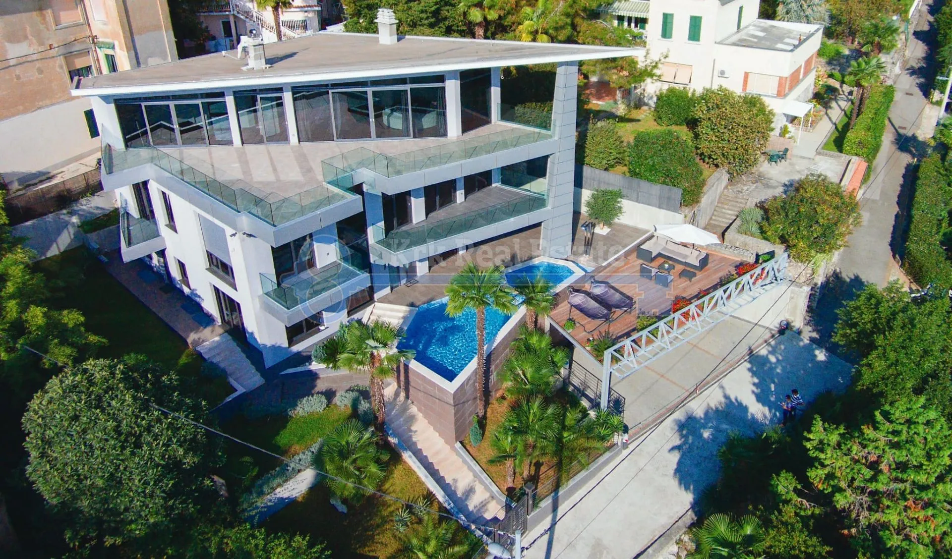 opatija - samostojeća villa s bazenom - slika 30