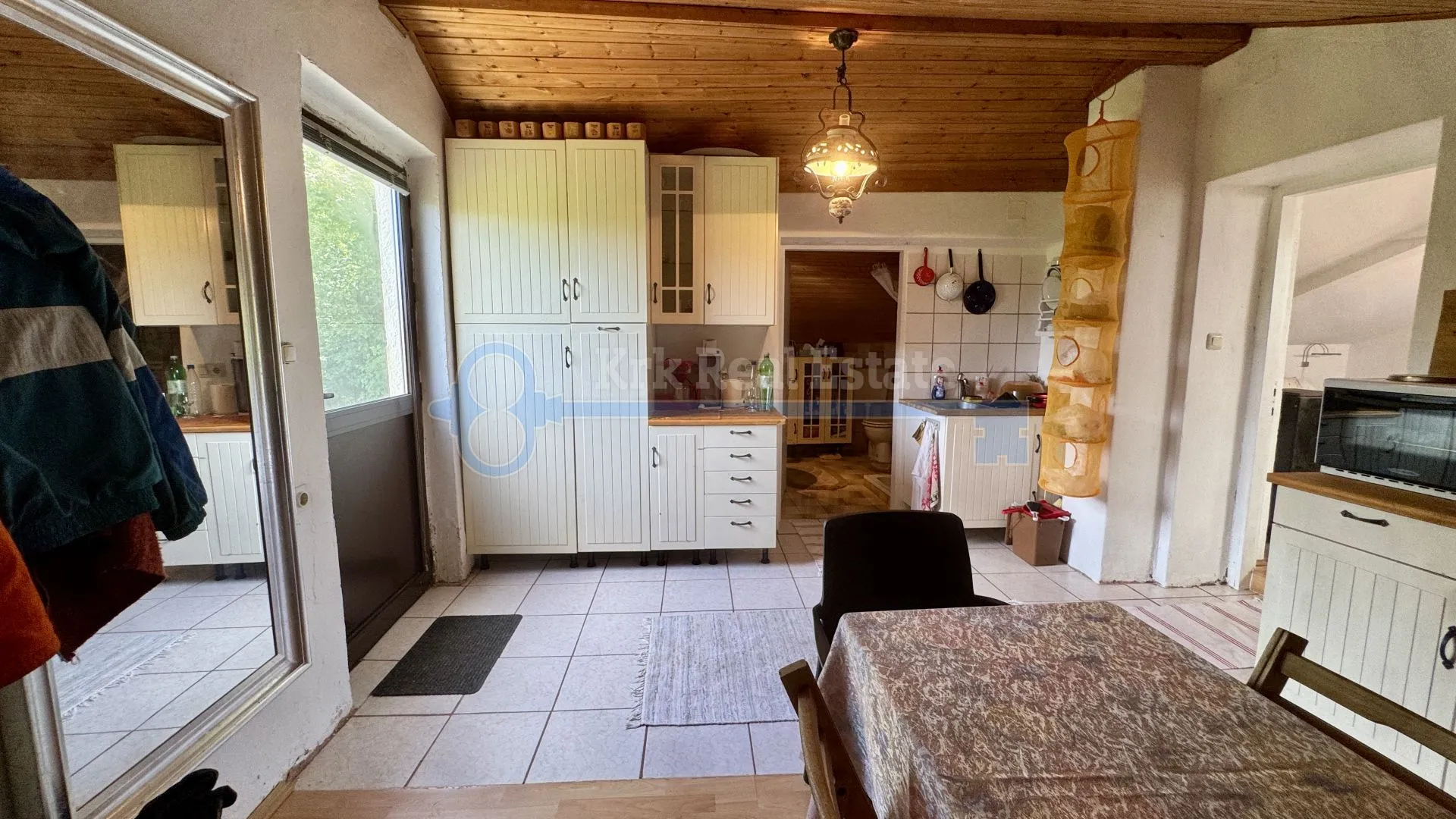 gostinjac - samostojeća kuća sa dvije stambene jedinice - slika 29