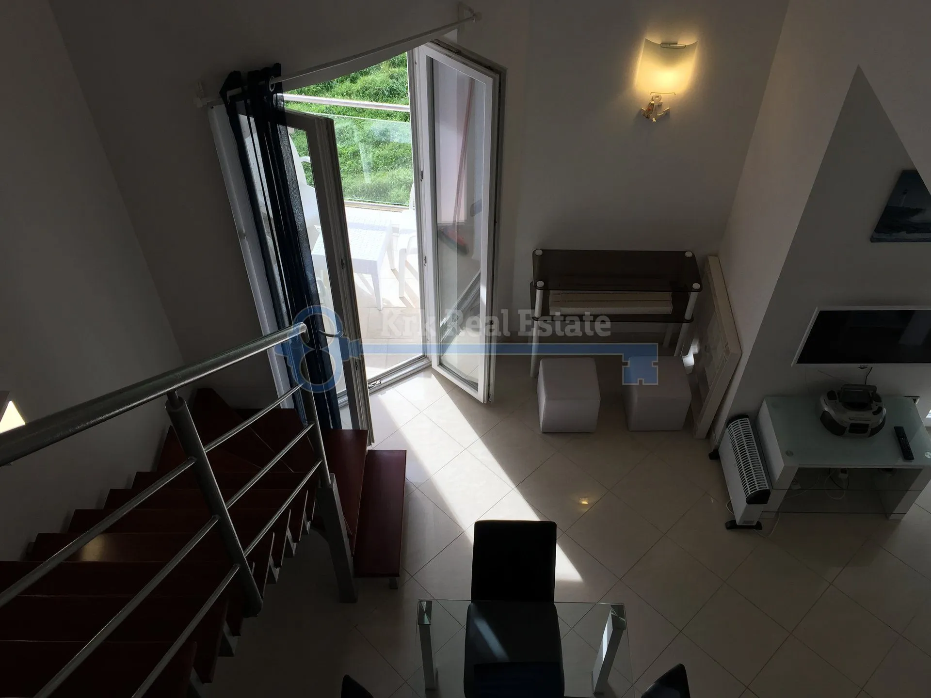 baška - dvoetažni apartman u villi blizu plaže - slika 24