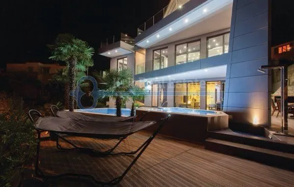 opatija - samostojeća villa s bazenom - slika 26