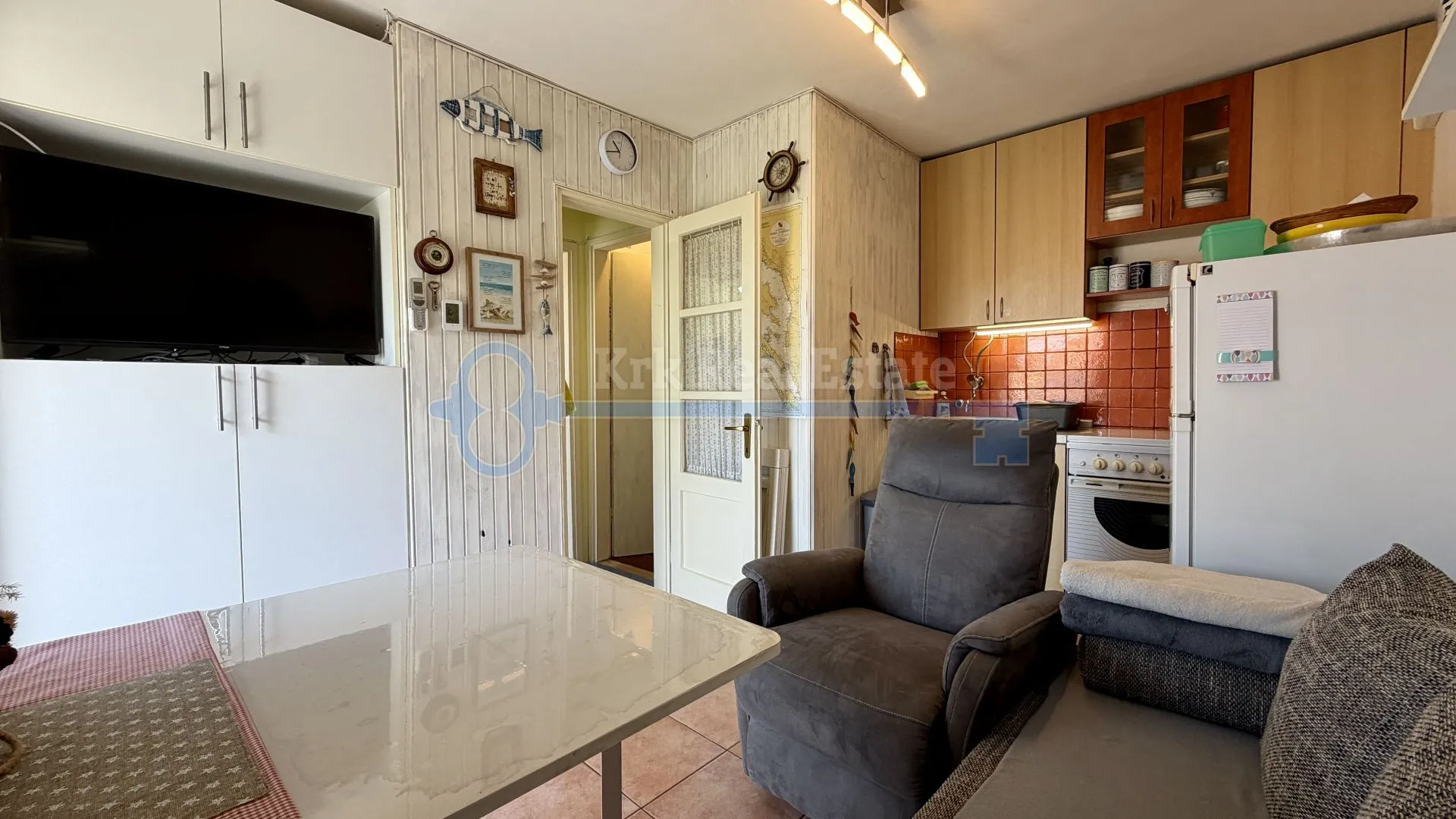 punat - apartman na 1. katu sa okućnicom - slika 6