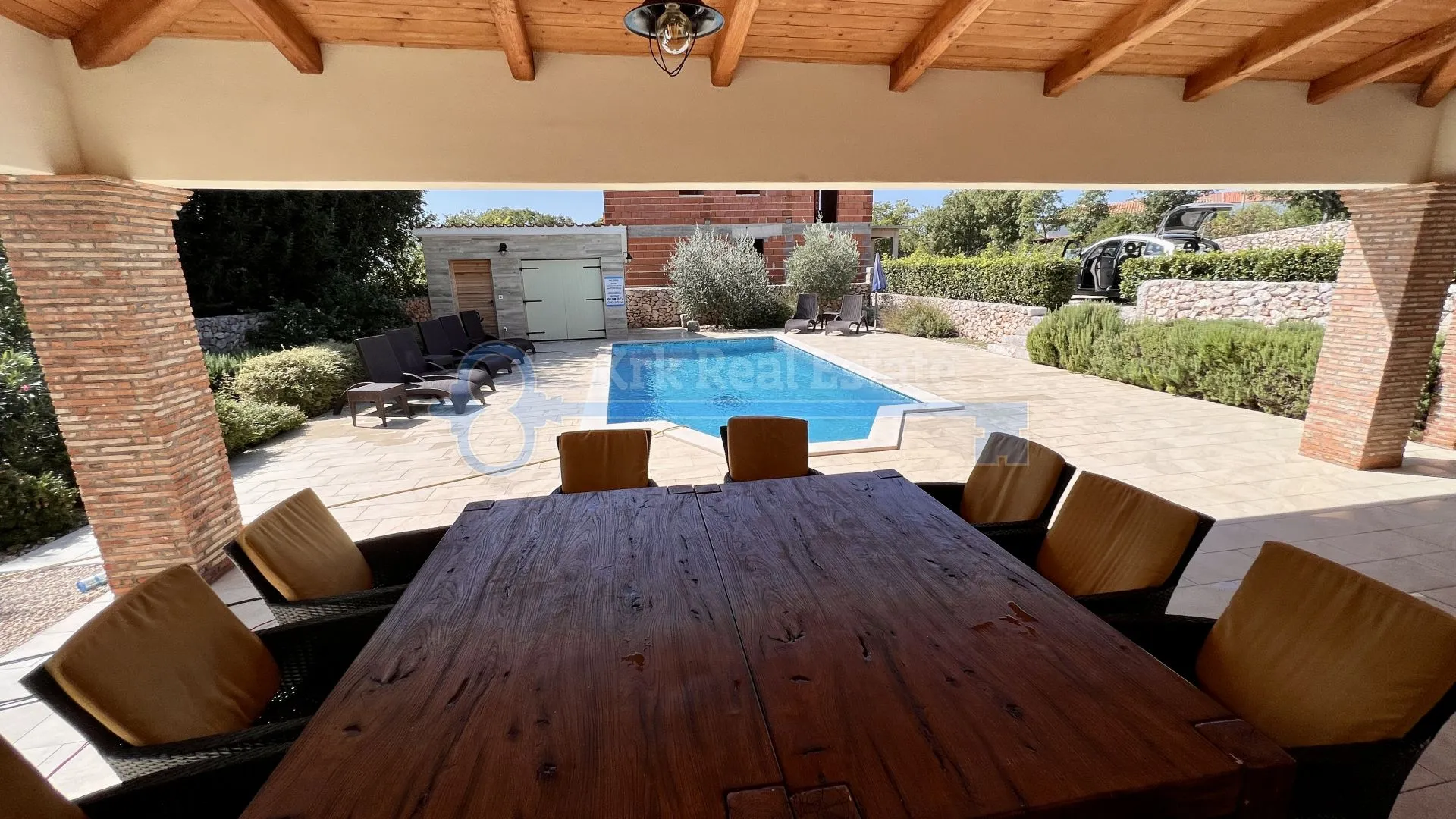 garica - samostojeća vila sa bazenom - slika 3