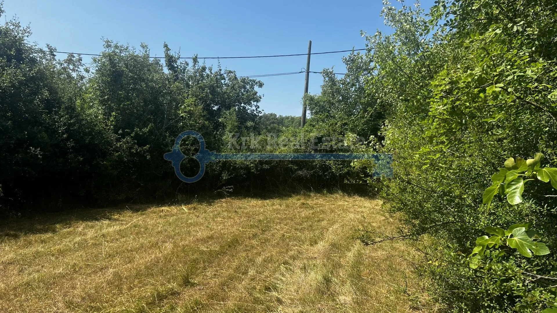 kras - zemljište na rubu građevinske zone, prilika za investiciju - slika 6
