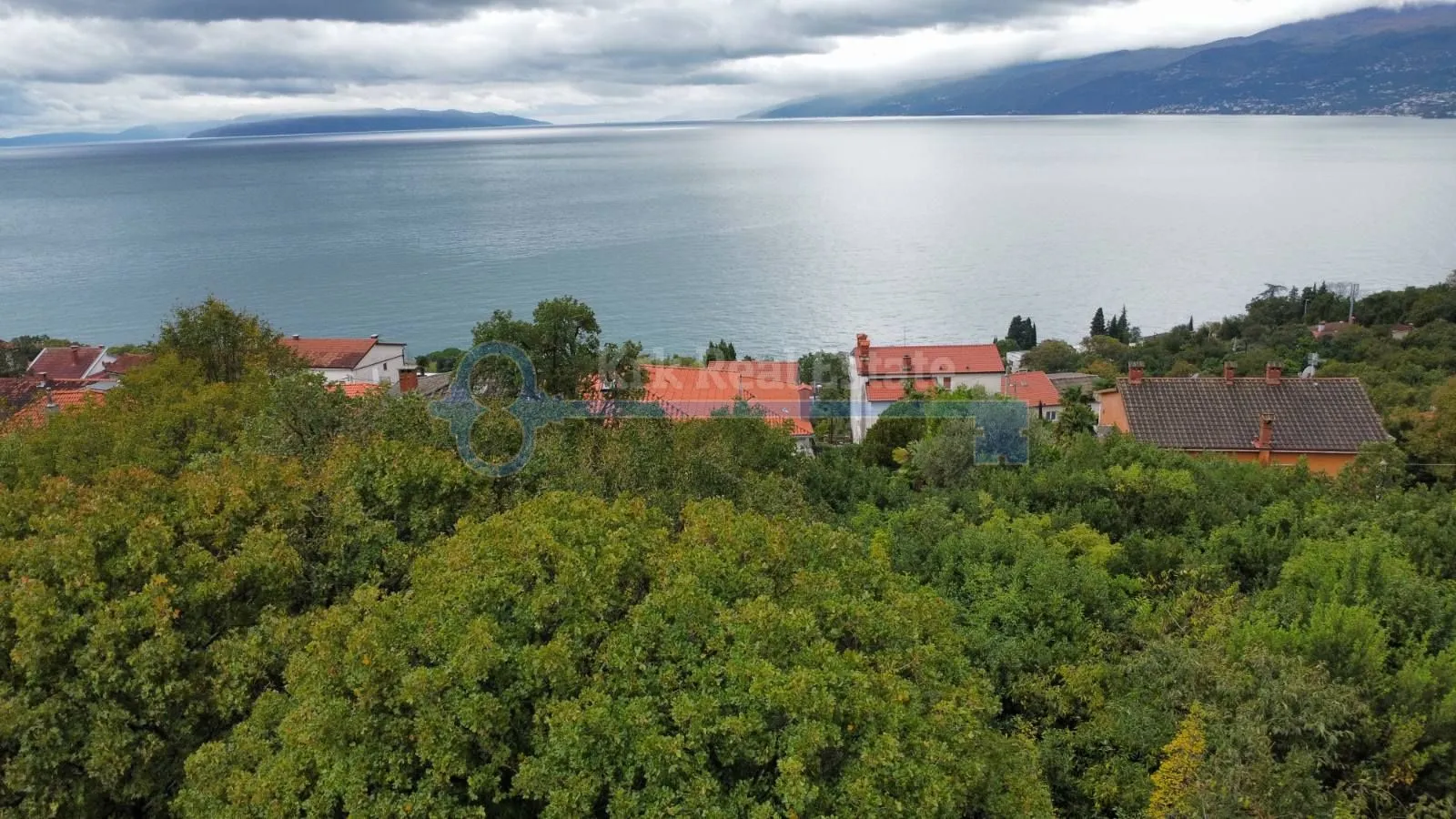 Rijeka - Veliko Građevinsko Zemljište Blizu Mora