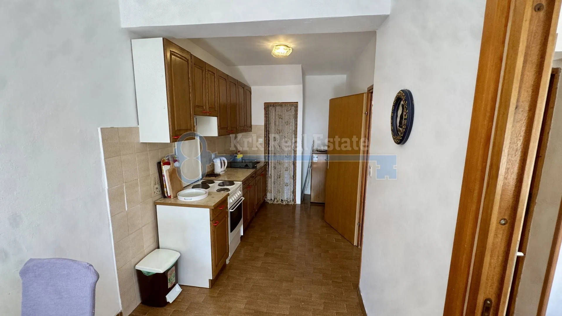 krk - kuća sa tri stambene jedinice blizu centra - slika 37