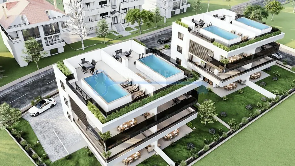 krk - dvoetažni apartman sa krovnom terasom i bazenom - slika 3