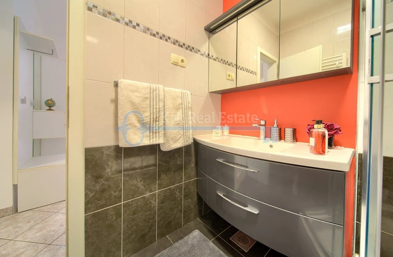krk-apartman u prizemlju za najam s okućnicom - slika 10