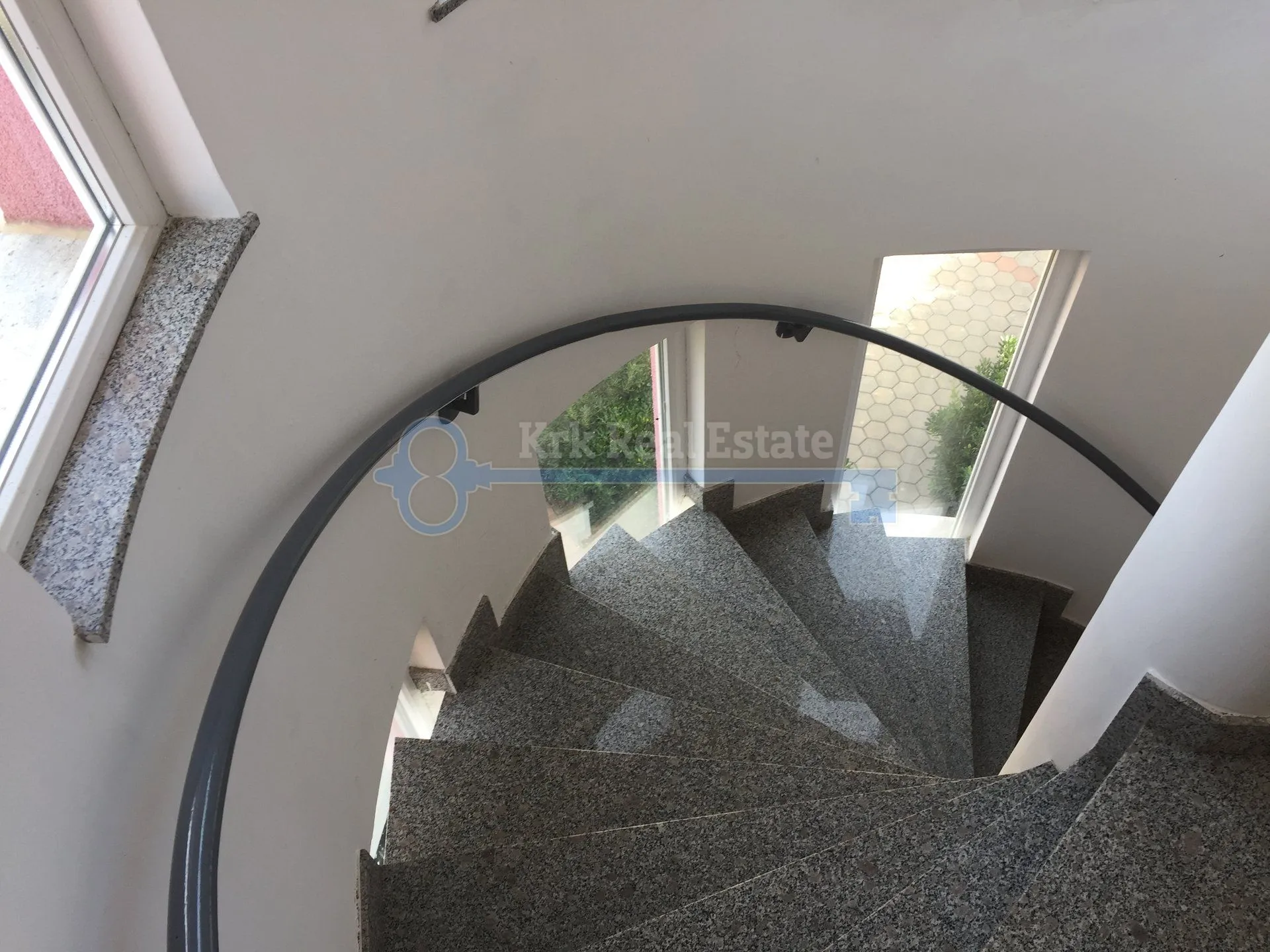 baška - dvoetažni apartman u villi blizu plaže - slika 4