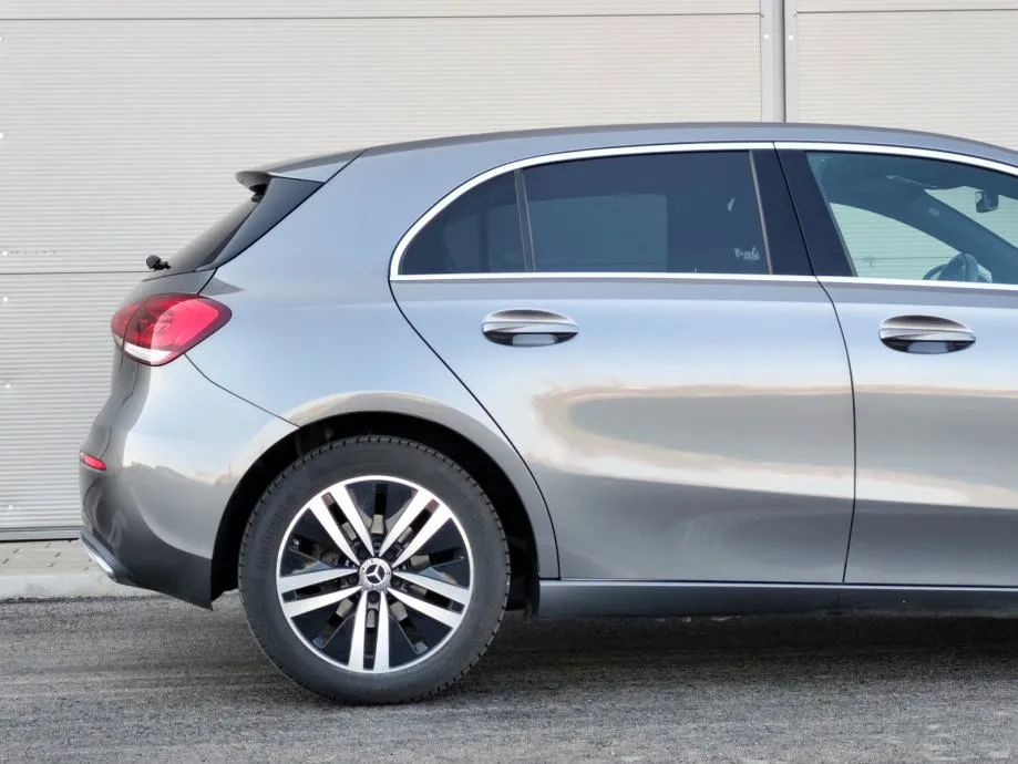 mercedes-benz a-klasa 180 d progressive aut. |led |kam |ambi |17''alu - slika 10