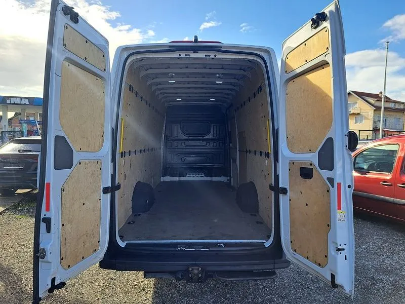 volkswagen crafter 2.0 tdi*177ks*klima*navigacija*kuka za vuču* - slika 7