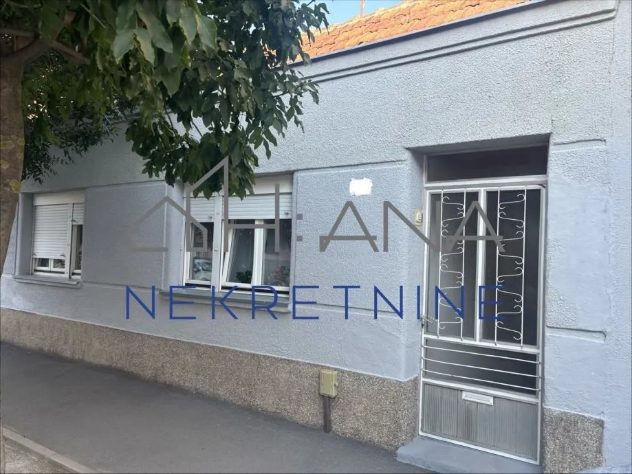 Kuća: Osijek, centar, prizemnica, 100.00 m2 (prodaja)