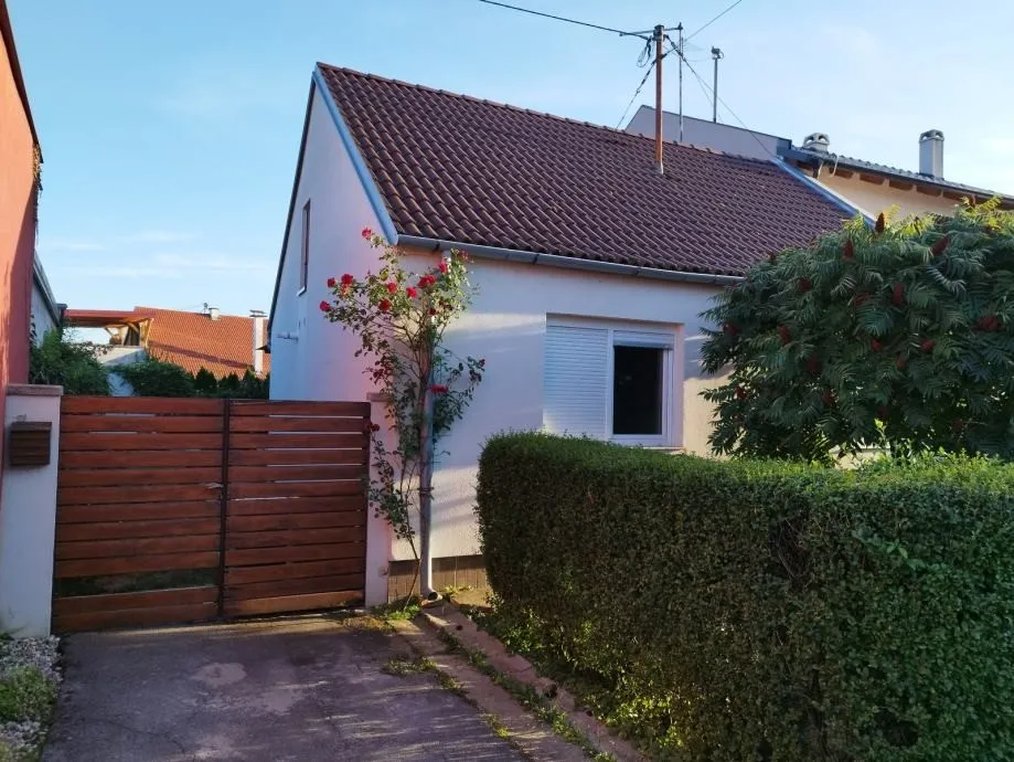 kuća: osijek, jug i, 74.00 m2 + 89 m2 (prodaja) - slika 1