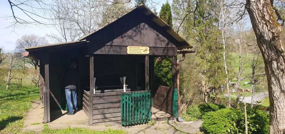 Poljana Sutlanska, drv. kućica i započ.gradnja kuće na imanju 11600m2 (prodaja) - Poljana Sutlanska, Zagorska Sela