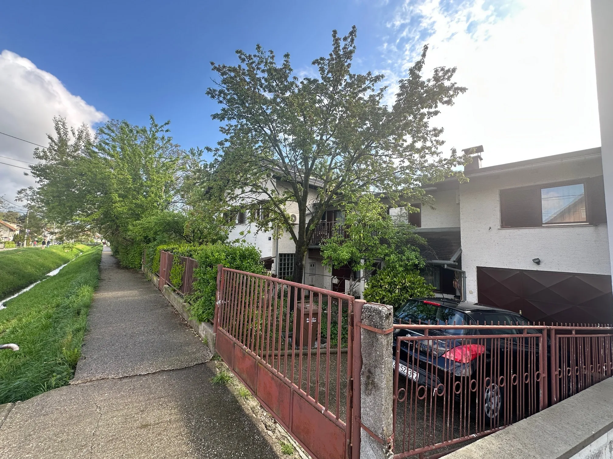 kuća sa tri etažirana stana, sokolska ulica, zagreb (prodaja) - slika 2