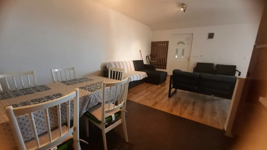 !!kuća sa tri apartmana u blizini slanice,235m2 (prodaja) - slika 16